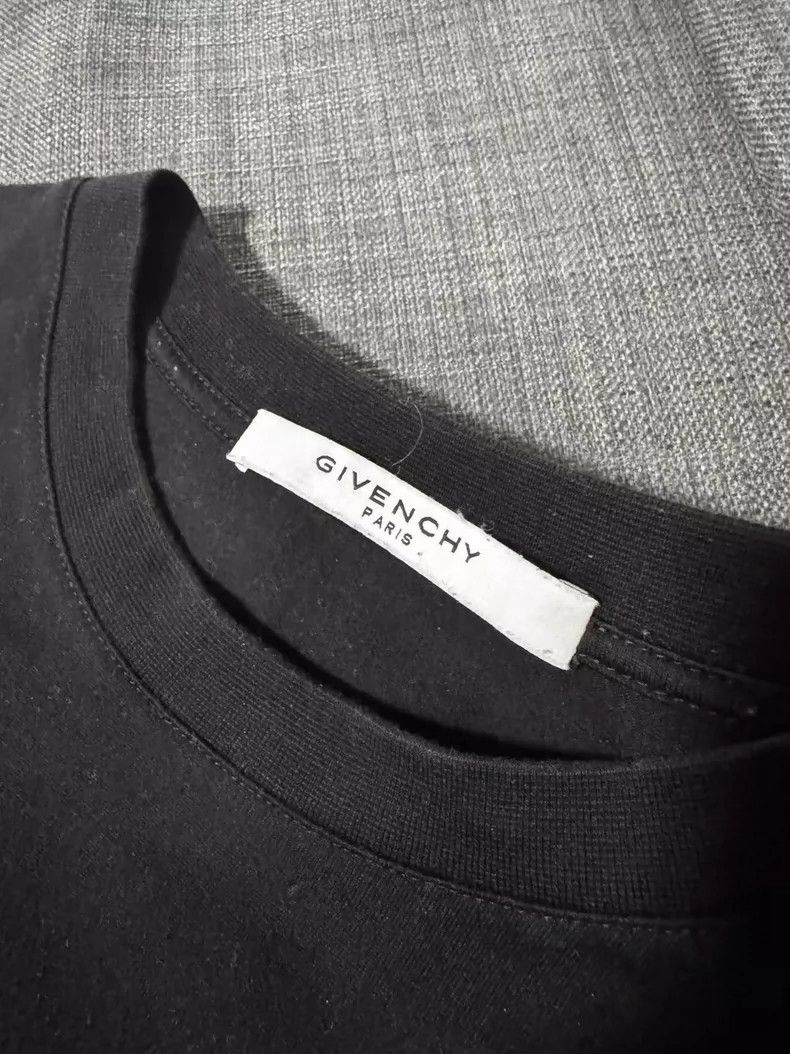 Givenchy Givenchy Men's T-Shirt, Size S, Fits Size 16 Size US S / EU 44-46 / 1 - 2 Thumbnail