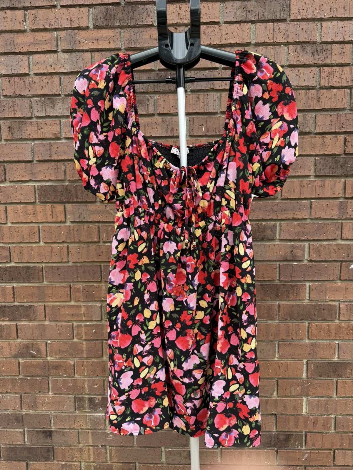 BCBGeneration BCBGeneration Floral Wildflower Puff Sleeve Babydoll Dress Size M / US 6-8 / IT 42-44 - 1 Thumbnail