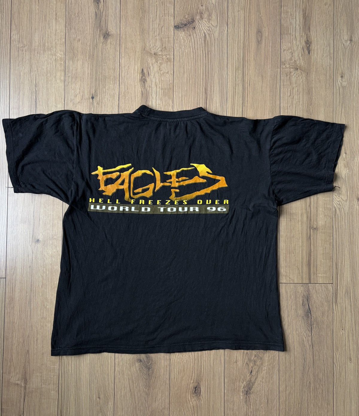 Band Tees 1996 EAGLES Band Hell Freezes Over Tour T-shirt Size US XL / EU 56 / 4 - 2 Thumbnail