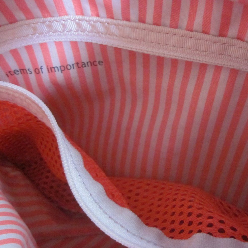 Lululemon Lululemon Hip to be Free Crossbody Bag Removable Strap "Myst Size ONE SIZE - 13 Thumbnail