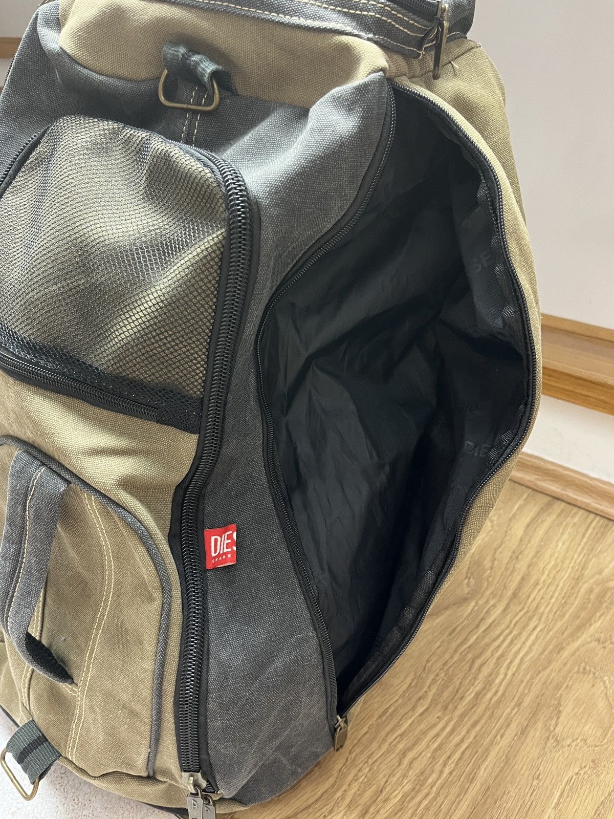 Diesel Vintage DIESEL Archive Y2K Military Shoulder Travel Bag Rare Size ONE SIZE - 6 Thumbnail