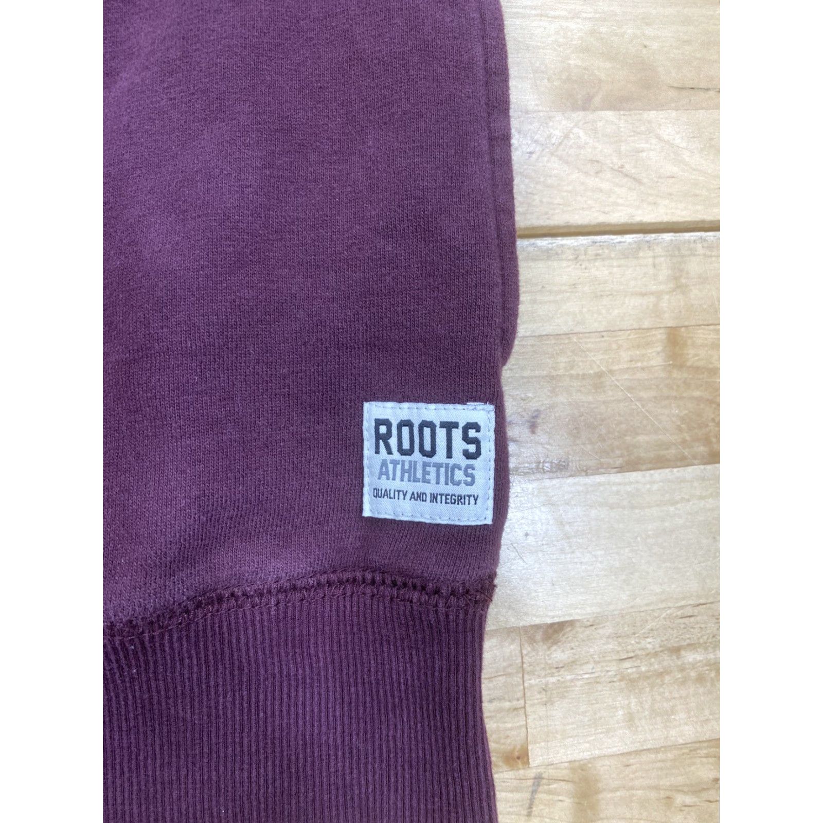 Roots Roots Canada Pullover 1/4 Zip Mens Small Maroon Casual Logo #8025 Size US S / EU 44-46 / 1 - 5 Thumbnail