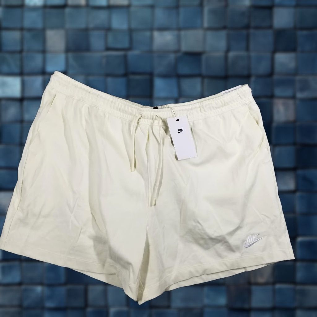 Nike Nike Shorts Women XL Loose Fit High Waist Ivory DQ3350-113 Activewear, Casual Mens? No—Women’s XL - Ivory - Nike Shorts - Loose Fit - 5 Inseam Size 40" / US 18 - 1 Thumbnail