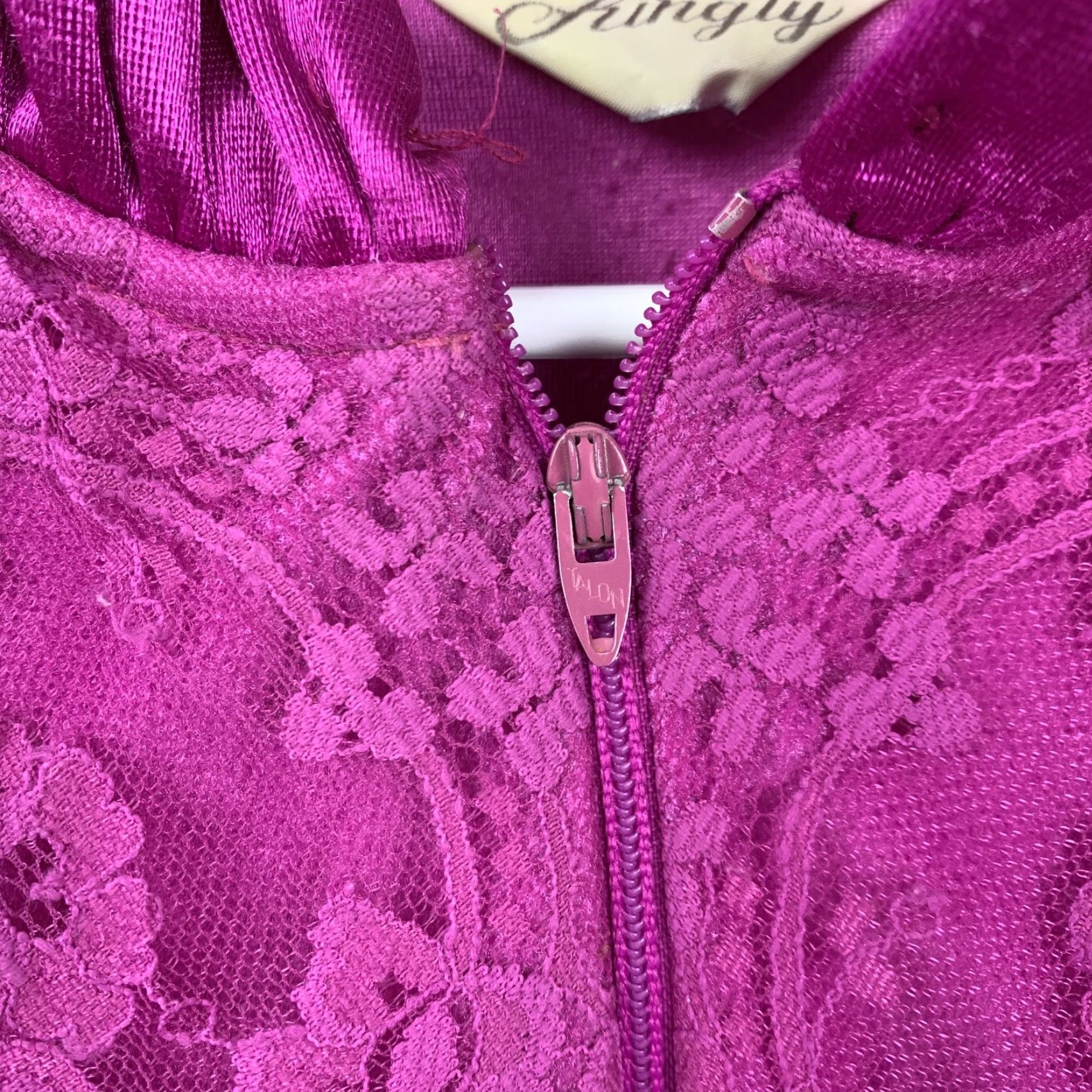 Vintage VINTAGE Kingly Nightgown Robe XS? XL? No Size tag — Regular Women Nightgown, Robe, Magenta Fleece Lace Pockets Zipper Mock Neck Long Sleeve Size XL / US 12-14 / IT 48-50 - 6 Thumbnail