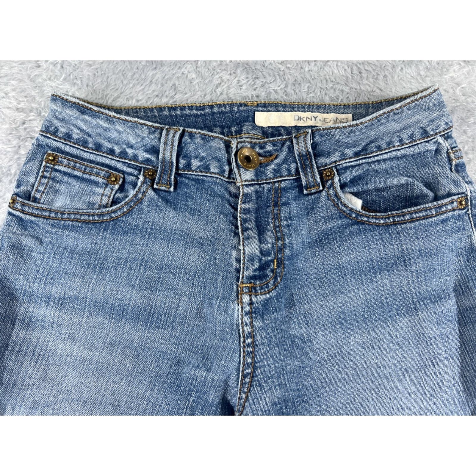 DKNY DKNY Jeans Women 4 Blue Denim Flared Low Rise 30x30 Cotton Blend 26x30 Modern Womens Regular Pocket 5-Pocket Design Denim Jeans Size 27" / US 4 / IT 40 - 4 Thumbnail