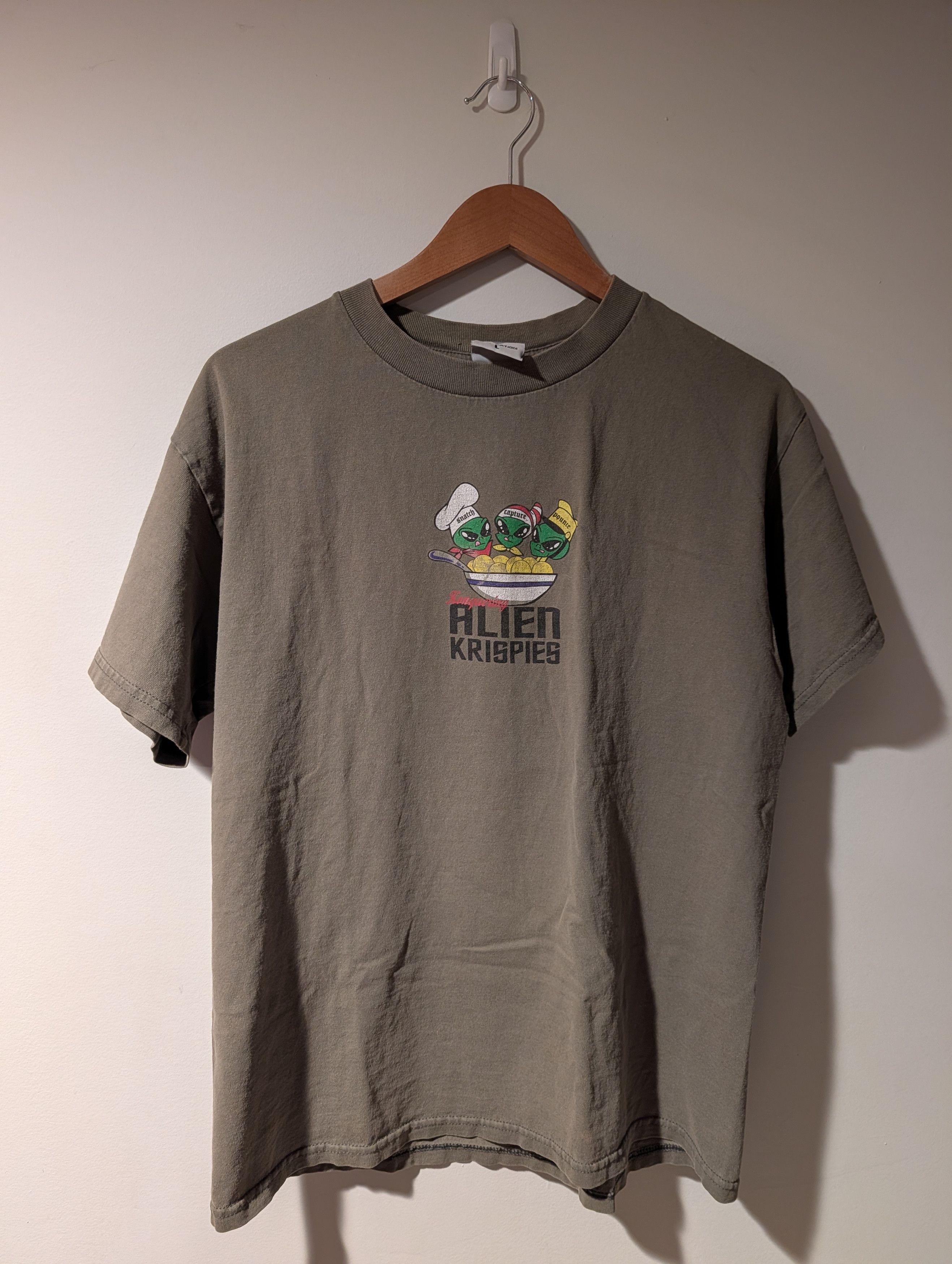 Alien Workshop Vintage Alien Nation Alien Krispies Cereal Graphic T-Shirt Size US L / EU 52-54 / 3 - 1 Thumbnail