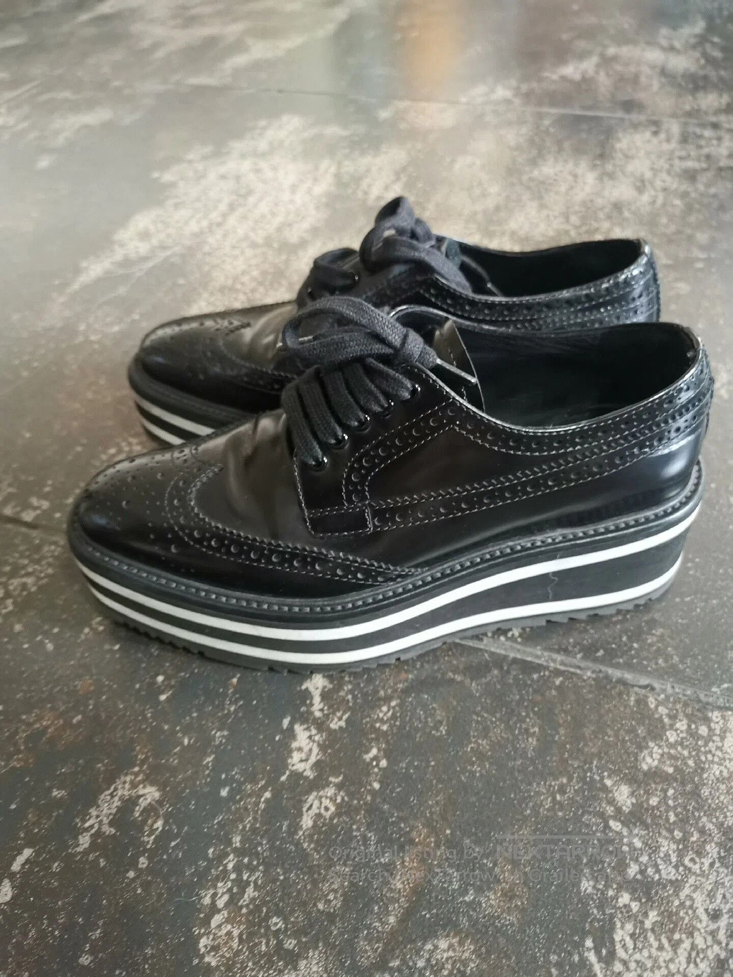 Prada PRADA Black Low-Top Leather Shoes. Size US 5 / EU 37 - 4 Thumbnail