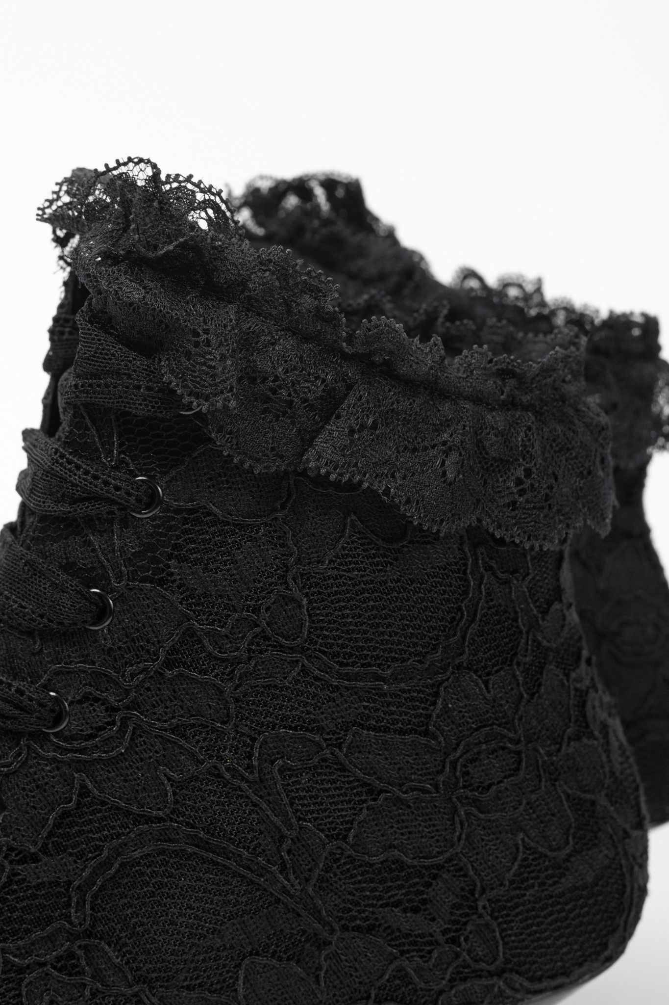 Saint Laurent Paris Saint Laurent Blaze 45 Black Lace Lace-Up Booties Size US 8 / IT 38 - 9 Thumbnail