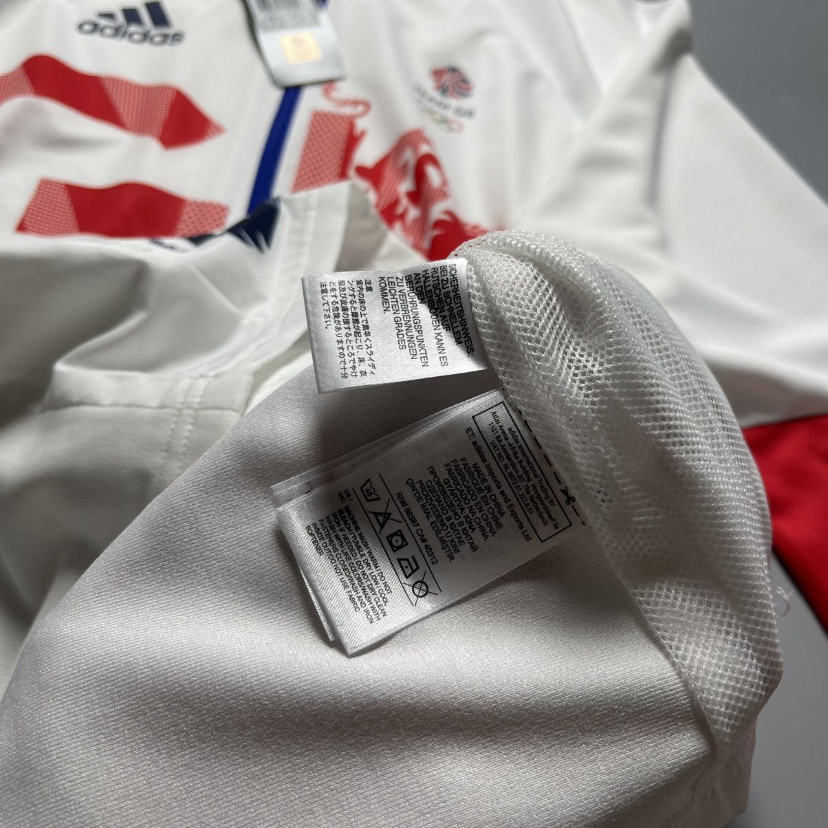 Adidas NWT GREAT BRITAIN OLYMPICS 2016 PODIUM TRACK TOP JACKET Size US M / EU 48-50 / 2 - 9 Thumbnail