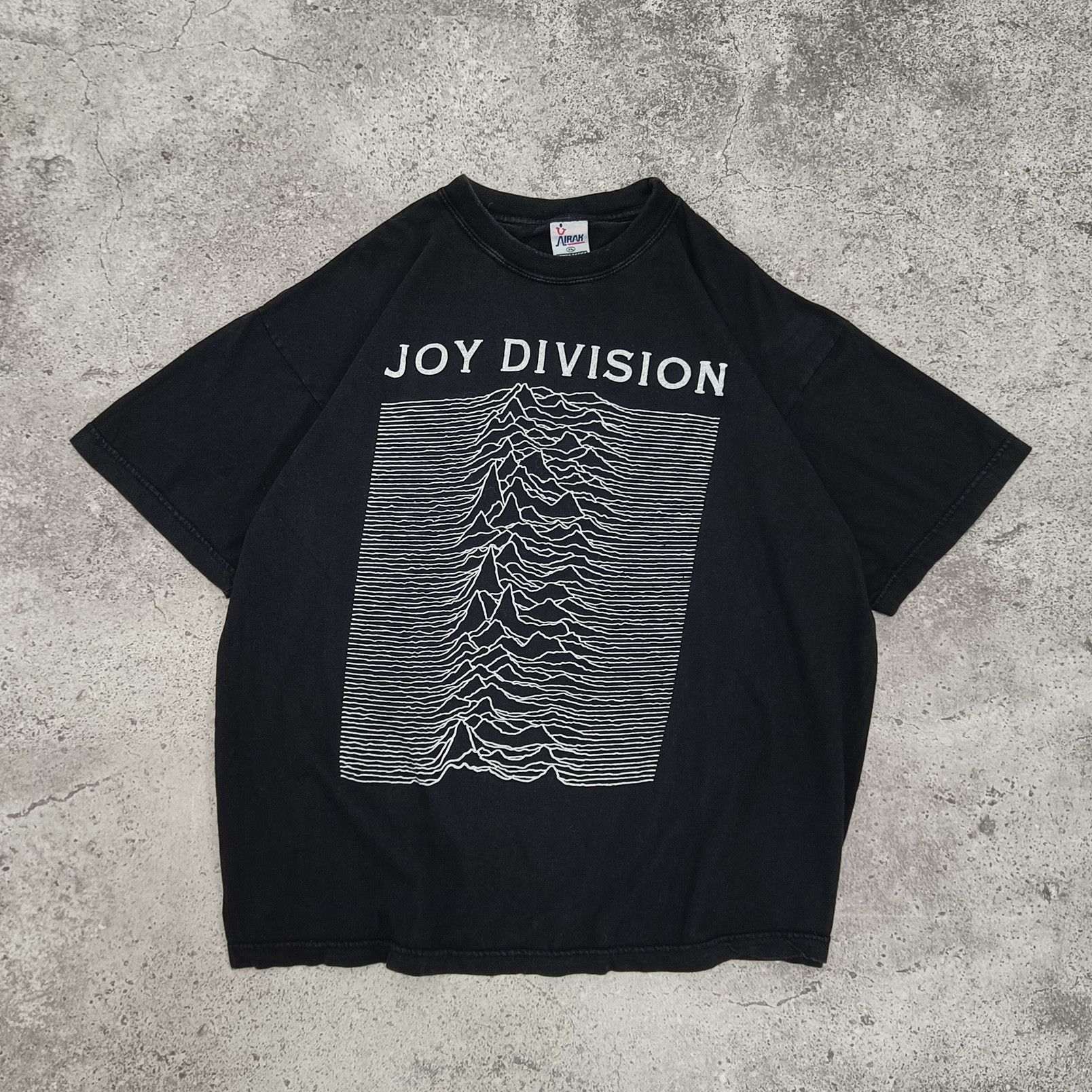 Joy Division 90s Joy Division Unknown Pleasure T-Shirt AIRAK Size US XL / EU 56 / 4 - 1 Thumbnail