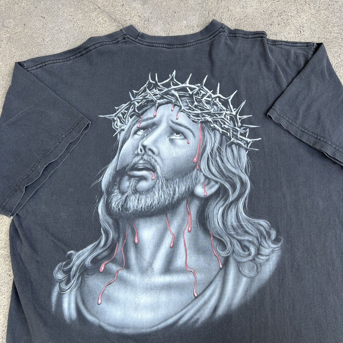 Vintage Vintage Y2K God Jesus Bible Holy Tee 2XL Thrashed Sun Faded Size US XXL / EU 58 / 5 - 9 Thumbnail