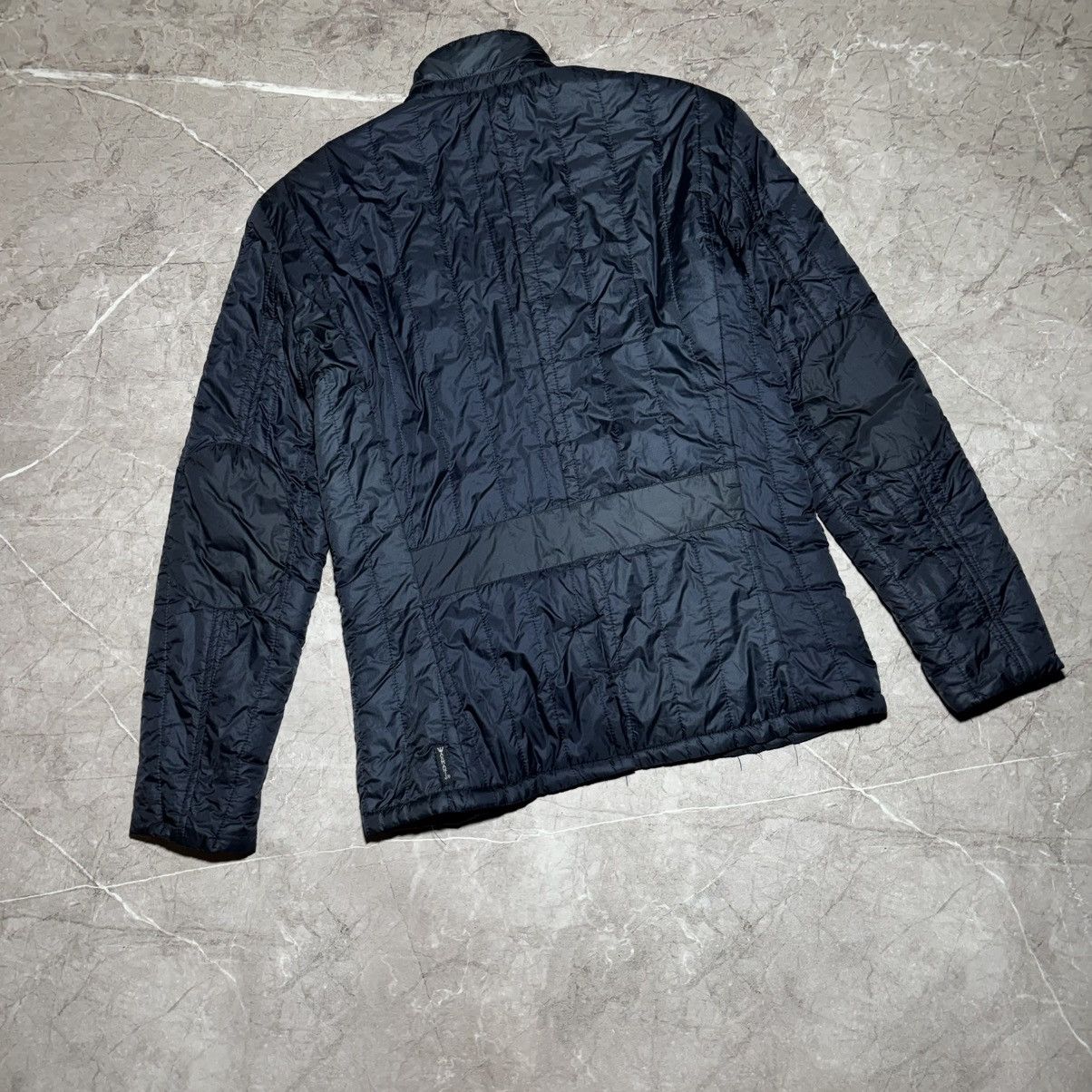Giorgio Armani Vintage Armani Puffer Jacket Quilt M size Size US M / EU 48-50 / 2 - 8 Thumbnail