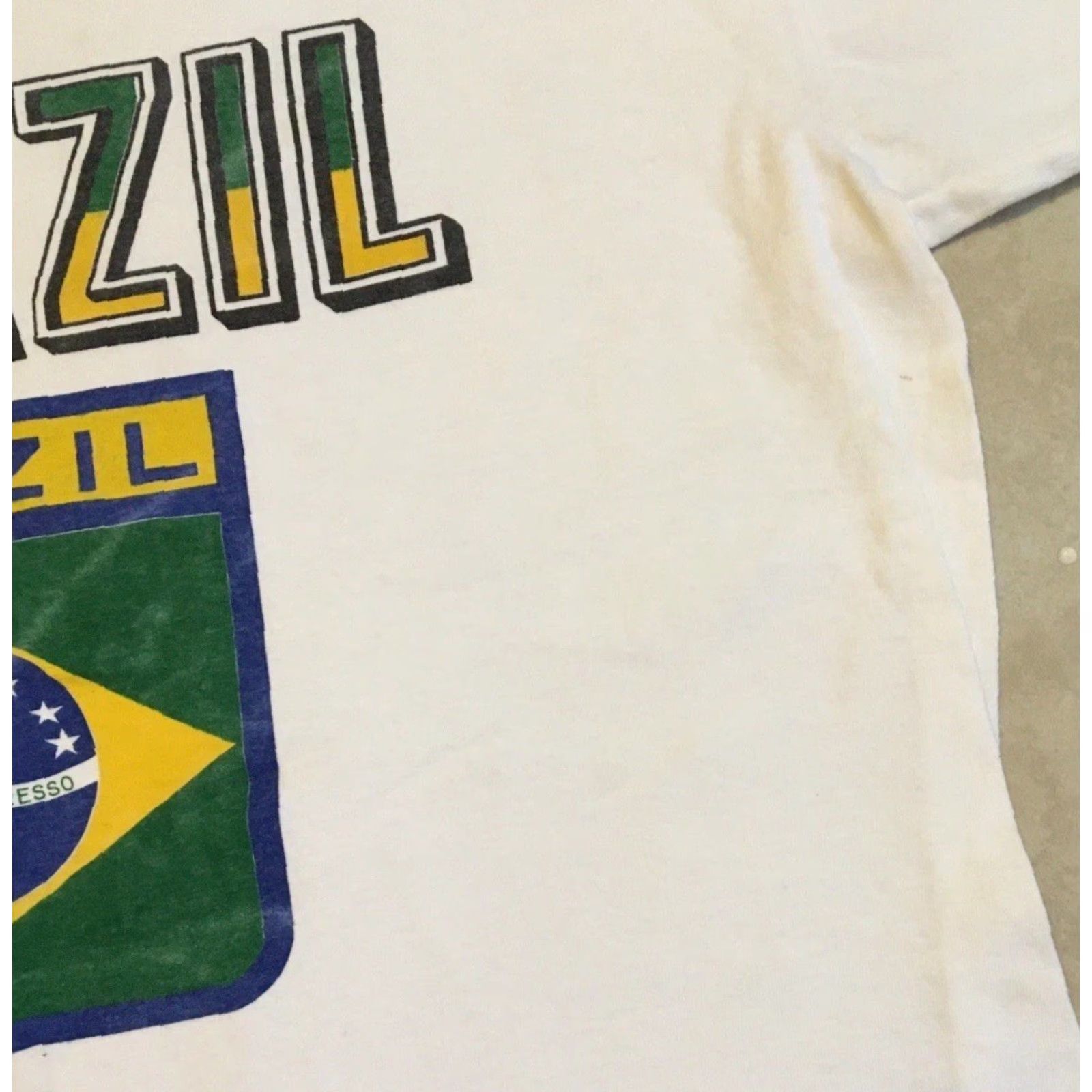 Vintage VINTAGE Brazil Flag Faded Distressed Shirt S Mens 90s Grunge Football Soccer White - 80s 90s USA Sailing Surf Rock College Fútbol Size US S / EU 44-46 / 1 - 7 Thumbnail