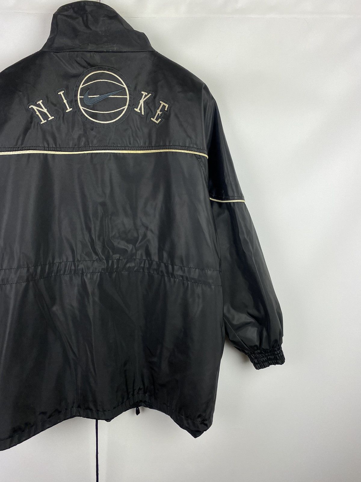 Nike × Vintage VTG Nike basketball logo bomber jacket Size US L / EU 52-54 / 3 - 10 Thumbnail
