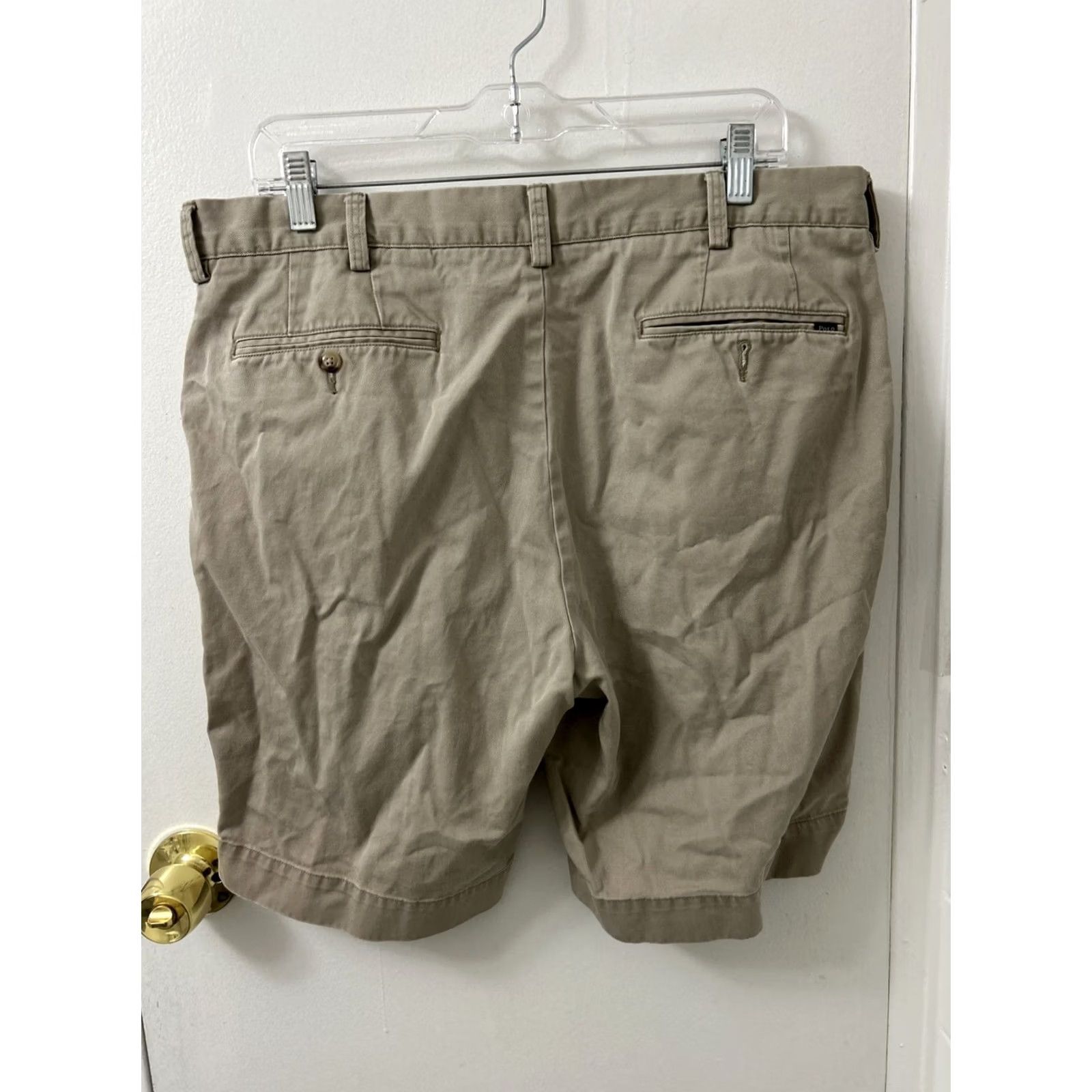 Polo Ralph Lauren VINTAGE Polo Ralph Lauren Chino Shorts Mens 42 Beige Classic Fit 9" YKK Polo Ralph Lauren Logo Khaki Solid Casual Golf Outdoor Beach 9" Inseam Mens Size US XL / EU 56 / 4 - 5 Thumbnail