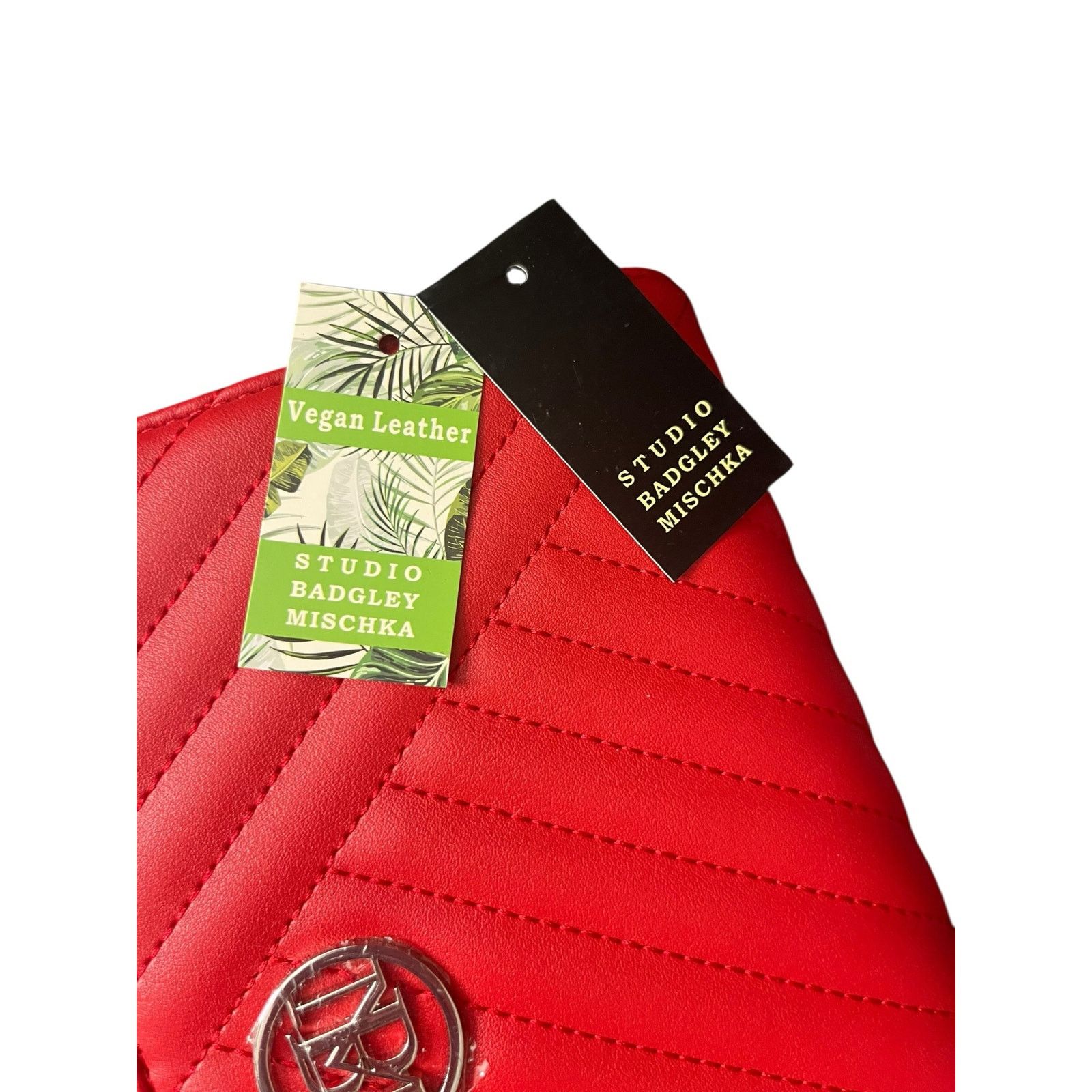 Badgley Mischka Badgley Mischka Quilted Crossbody Bag Red Vegan Leather Size ONE SIZE - 14 Thumbnail