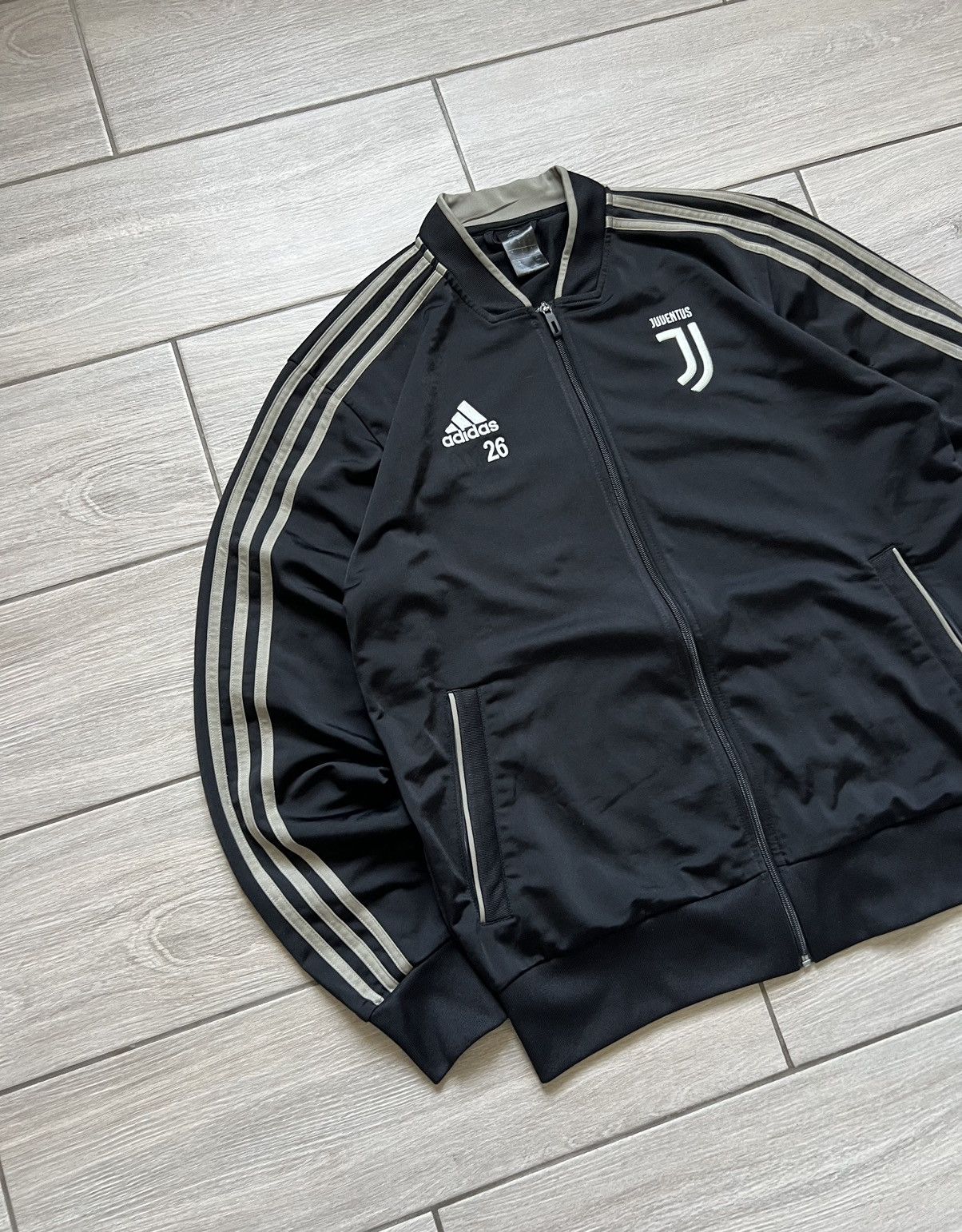 Adidas MEN'S ADIDAS FC JUVENTUS 2018/2019 TRACK TOP JACKET Size US L / EU 52-54 / 3 - 4 Thumbnail