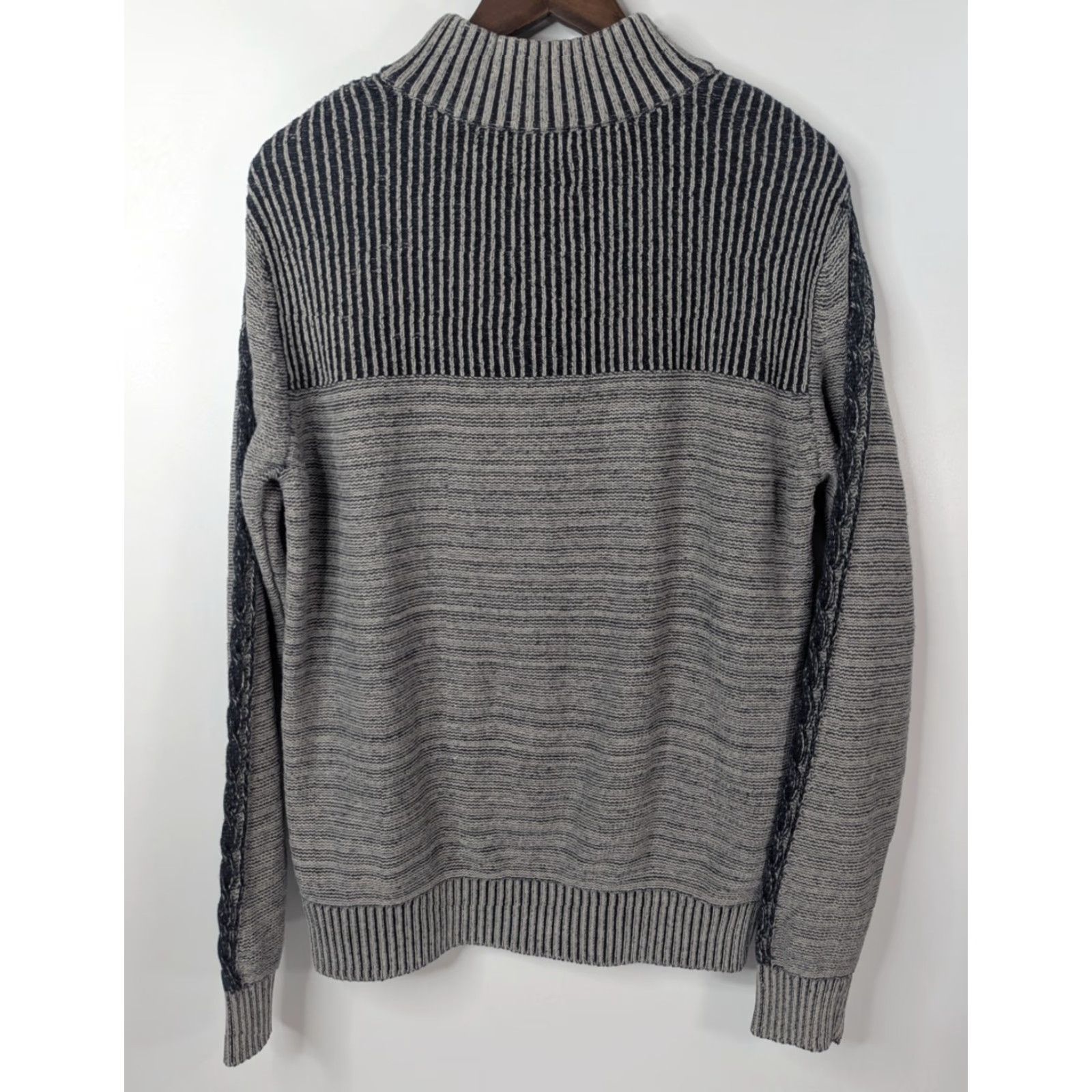 Vintage Rock & Republic Sweatshirt Mens Quarter Zip Mock Neck 1/4 Zip Size M Gray/Black Long Sleeve Pullover - Regular Adult Mens Size US M / EU 48-50 / 2 - 3 Thumbnail