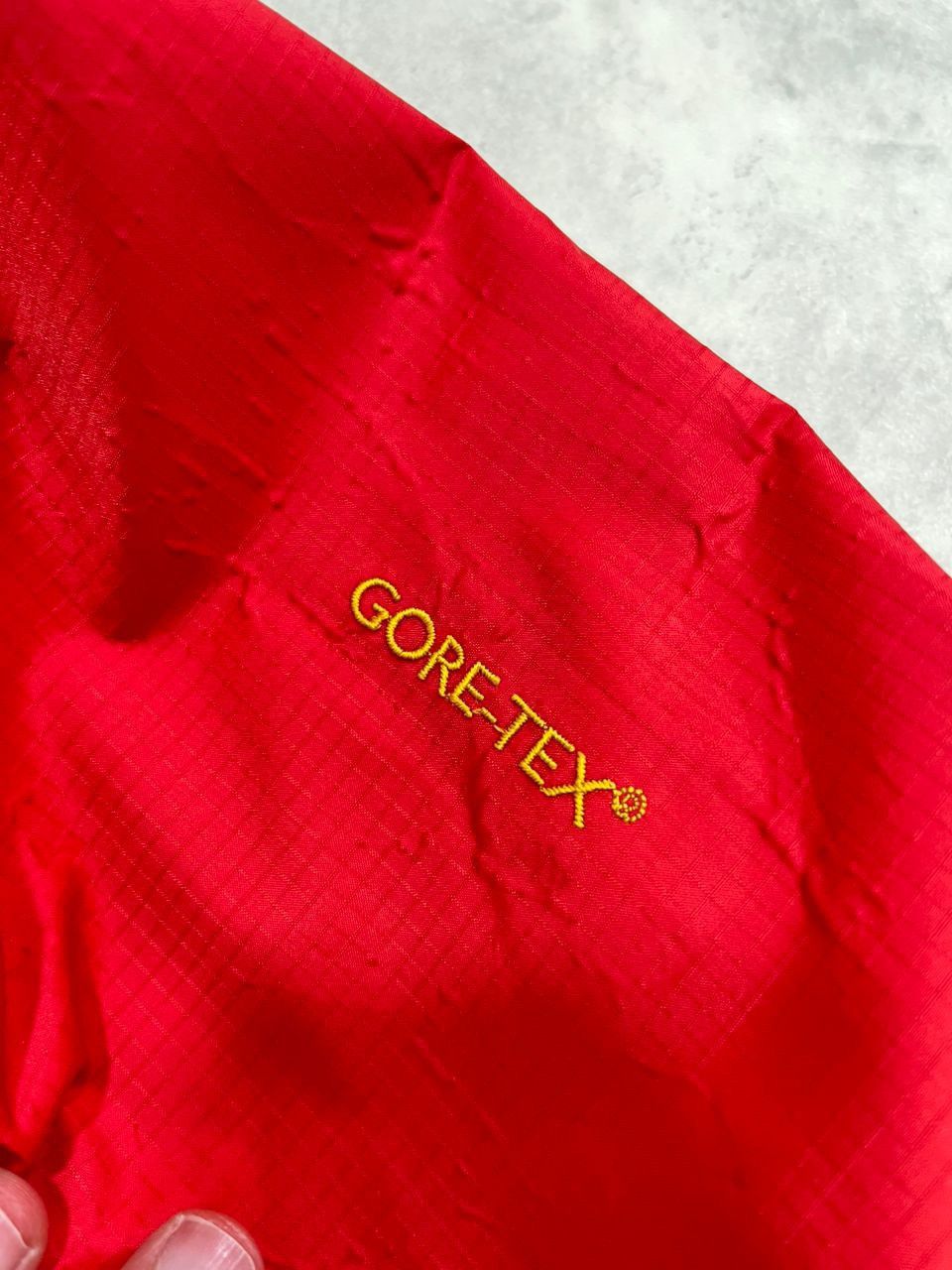 Arc'teryx Arcteryx vintage Beta LT Jacket First Generation (Gold Logo) Size XS / US 0-2 / IT 36-38 - 8 Thumbnail