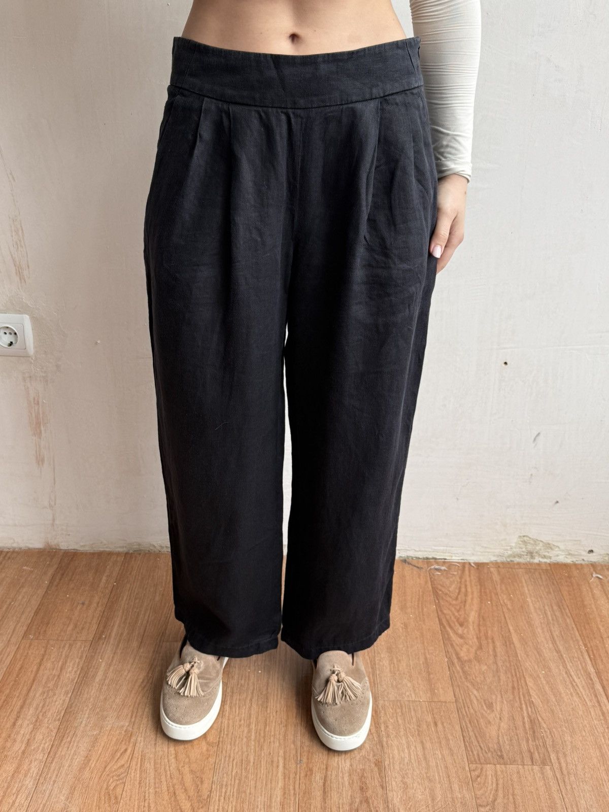 Dries Van Noten Dries Van Noten Women’s Linen Culottes Pants Navy size 38 Size 26" / US 2 / IT 38 - 1 Thumbnail