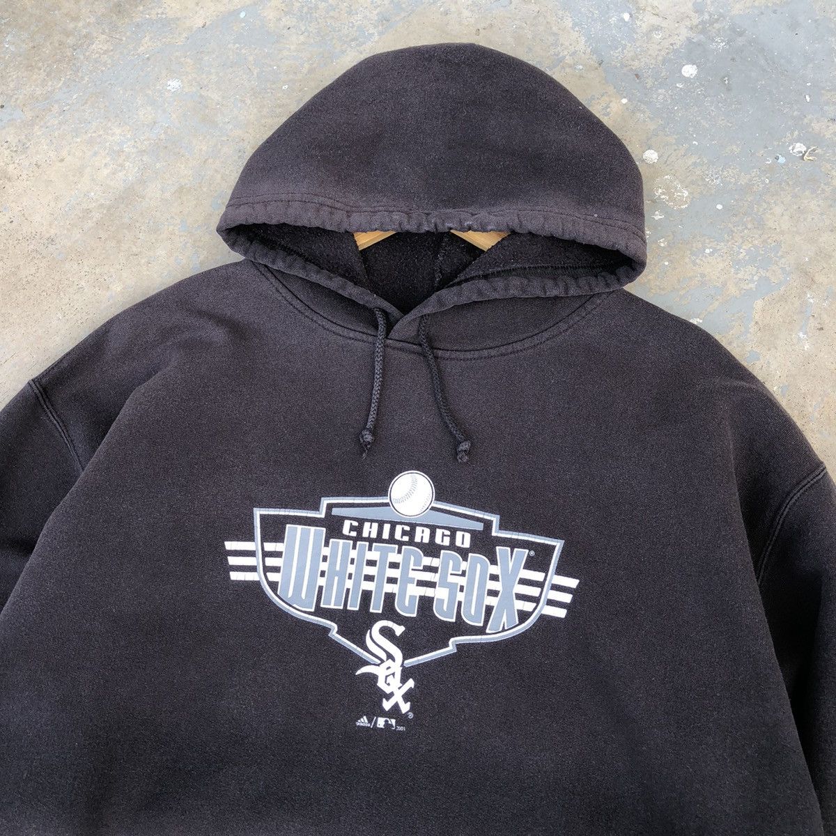 Vintage VTG FADED Adidas x MLB Chicago WhiteSox Baseball Sweatshirts Size US M / EU 48-50 / 2 - 3 Thumbnail