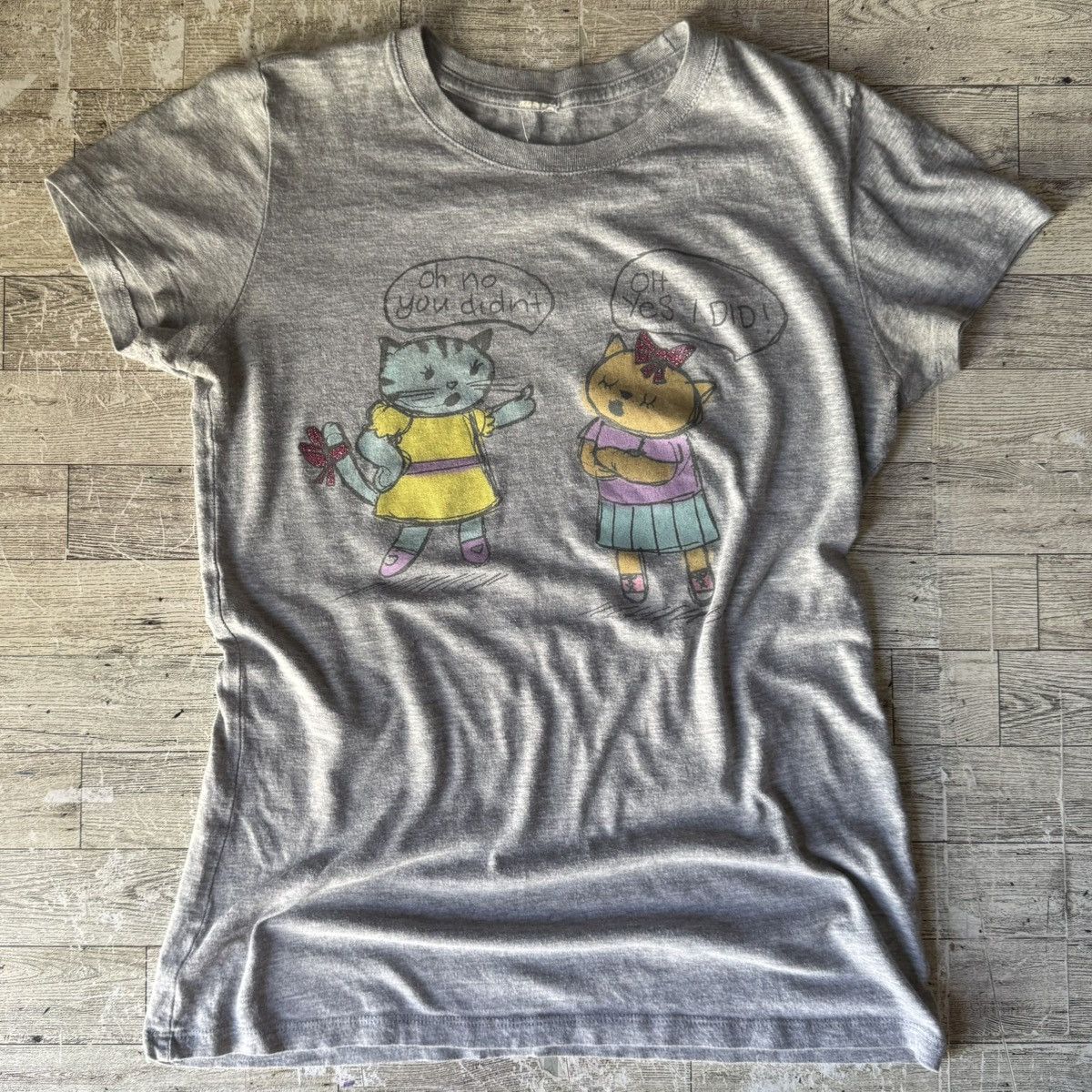 Vintage Retro, Y2K, Sassy Kitty Cat, Fitted Tee Size M / US 6-8 / IT 42-44 - 10 Thumbnail