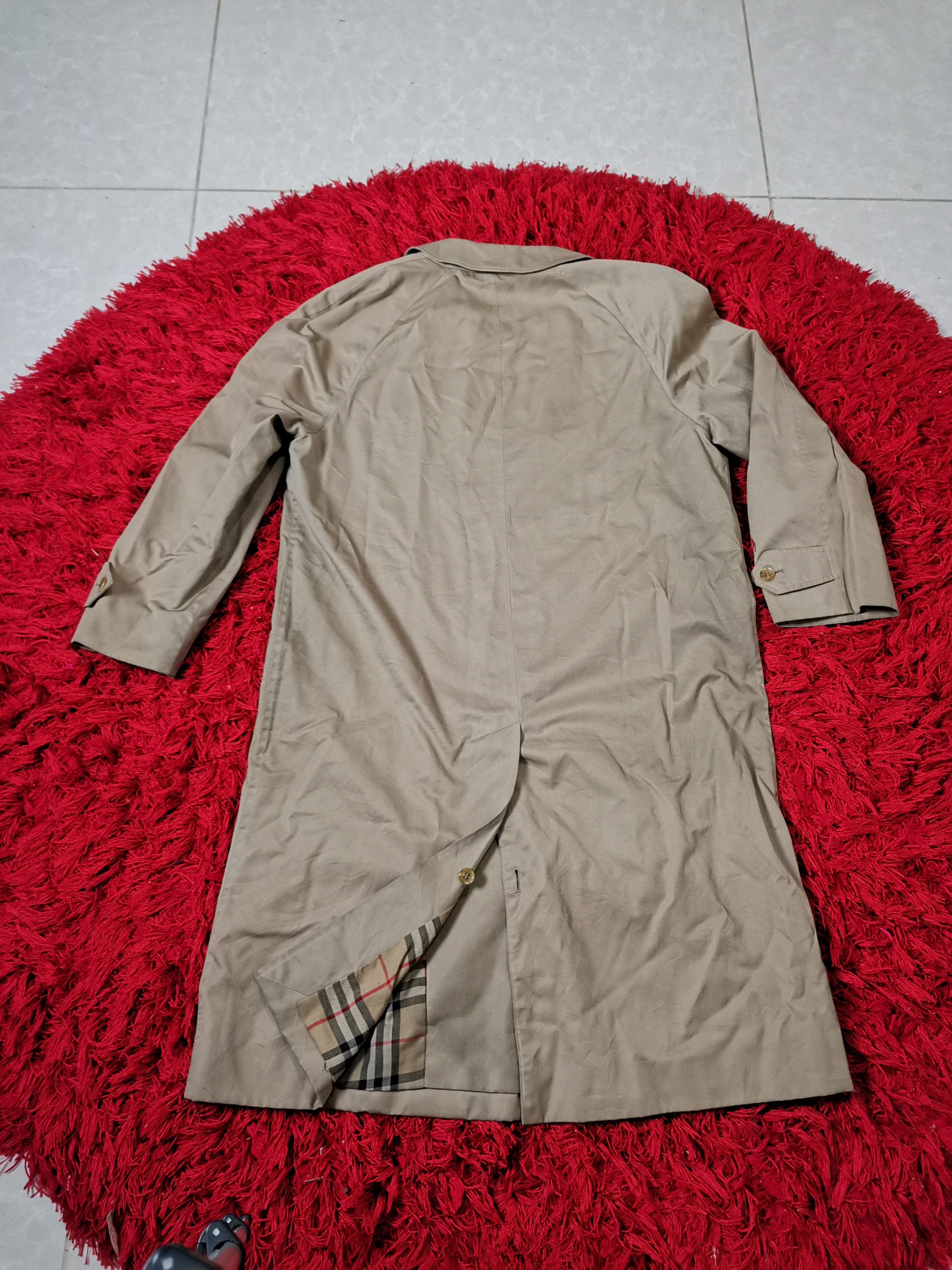 Burberry × Vintage Vintage Burberrrys Trench Coat Size US M / EU 48-50 / 2 - 2 Thumbnail