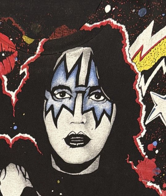 KISS Vintage 1992 Kiss Chikara AOP T-shirt Size US XL / EU 56 / 4 - 5 Thumbnail