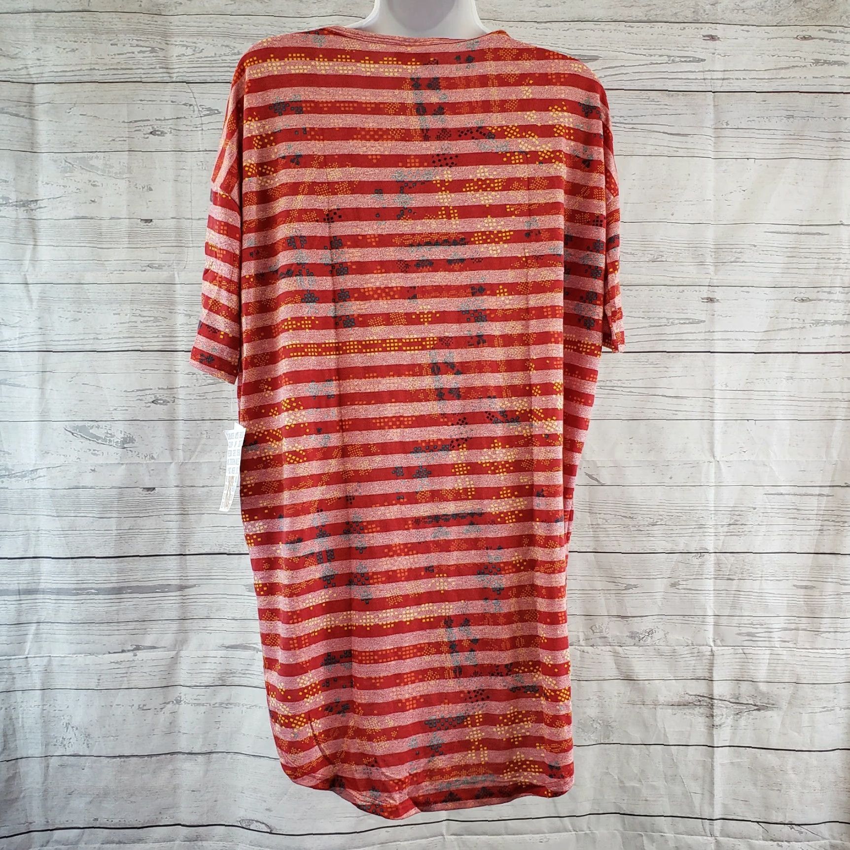 Vintage LuLaRoe Irma Top XS Red Yellow Stripes Short Sleeve Womens T-Shirt Tunic Shirt 72% polyester 24% rayon 4% spandex Size XS / US 0-2 / IT 36-38 - 3 Thumbnail