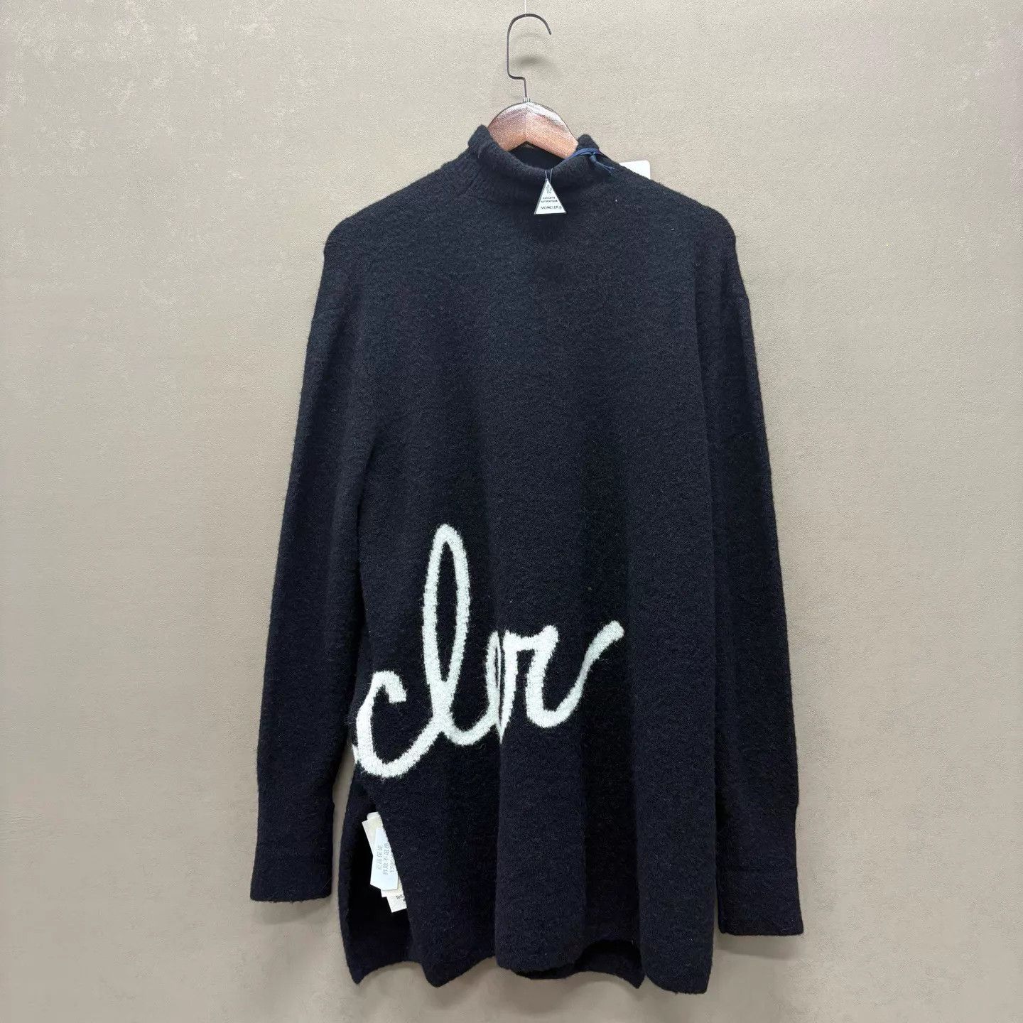 Moncler Moncler Lupetto turtleneck sweater new with tags Size S Size S / US 4 / IT 40 - 1 Thumbnail