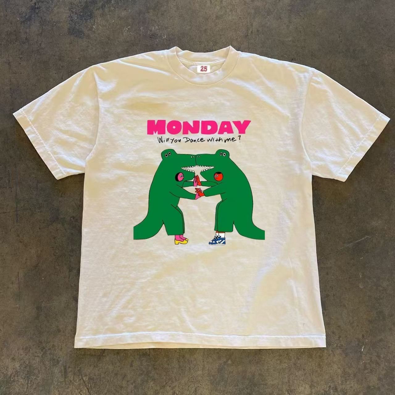 Japanese Brand × Vintage White retro dinosaur dress all-match tee Size US L / EU 52-54 / 3 - 1 Thumbnail