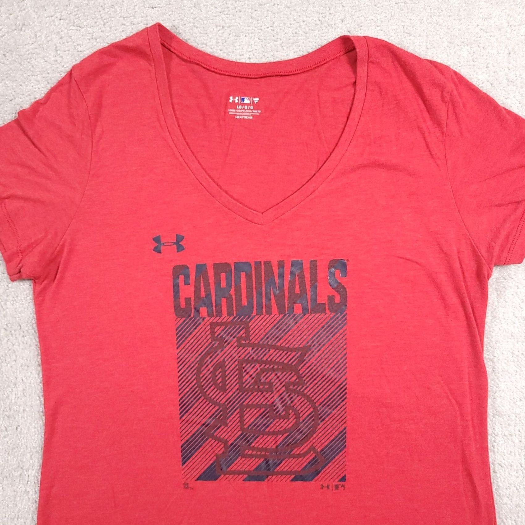 Under Armour Under Armour STL Cardinals Loose Fit Shirt Womens L Red Heatgear V Neck MLB Shirt Size L / US 10 / IT 46 - 3 Thumbnail