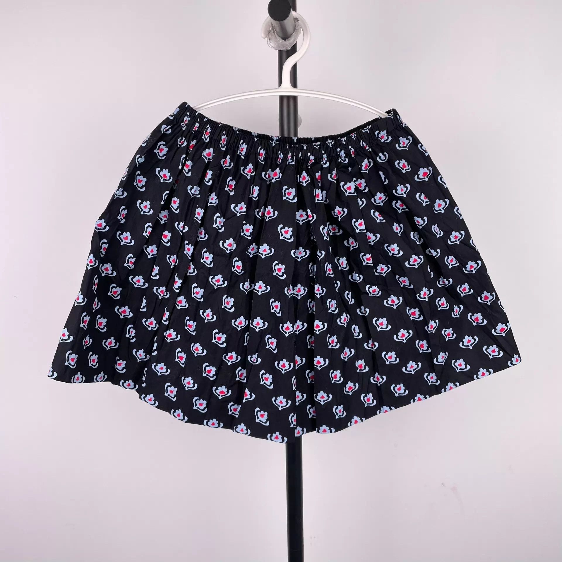 Miu Miu MIU MIU Black Floral Short Skirt Size 27" / US 4 / IT 40 - 2 Thumbnail
