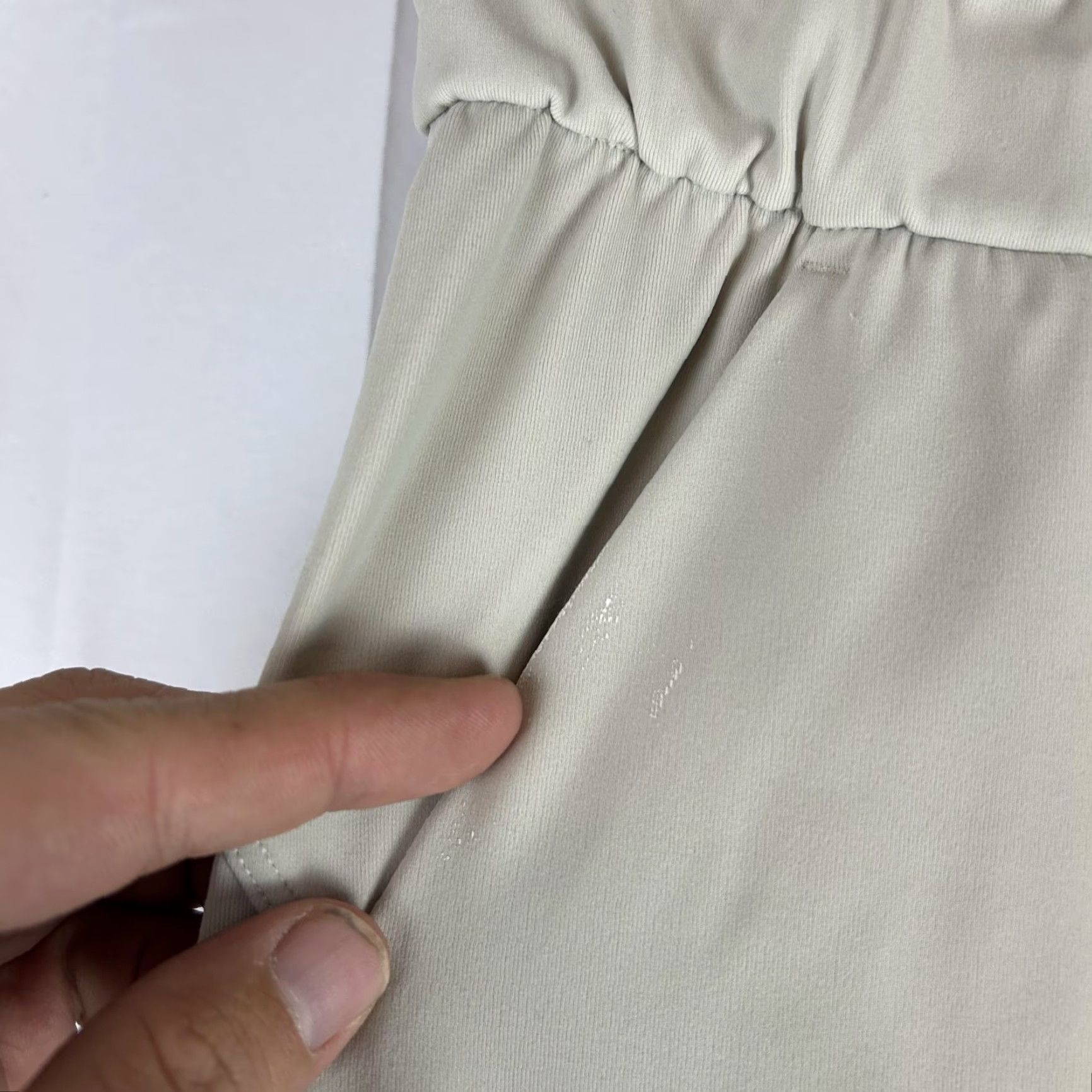 Lululemon VINTAGE Lululemon Jogger Pants Womens 6 Beige High Rise Elastic Waist Pockets Cuffed Size 28" / US 6 / IT 42 - 6 Thumbnail