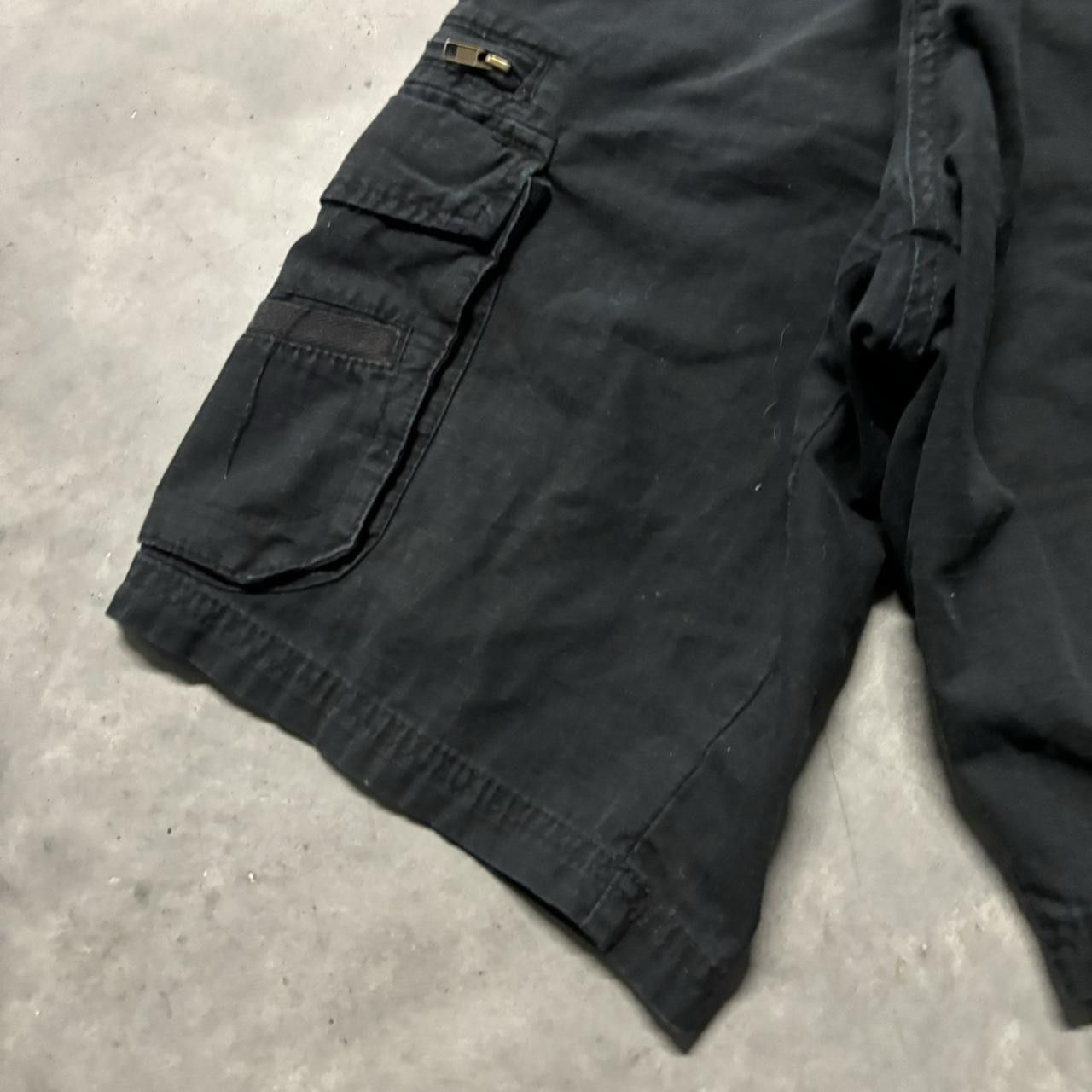 Japanese Brand × Vintage Crazy Vintage Y2K/2000s Black Grunge Skater Style Cargo Shorts! Size US 28 / EU 44 - 3 Thumbnail