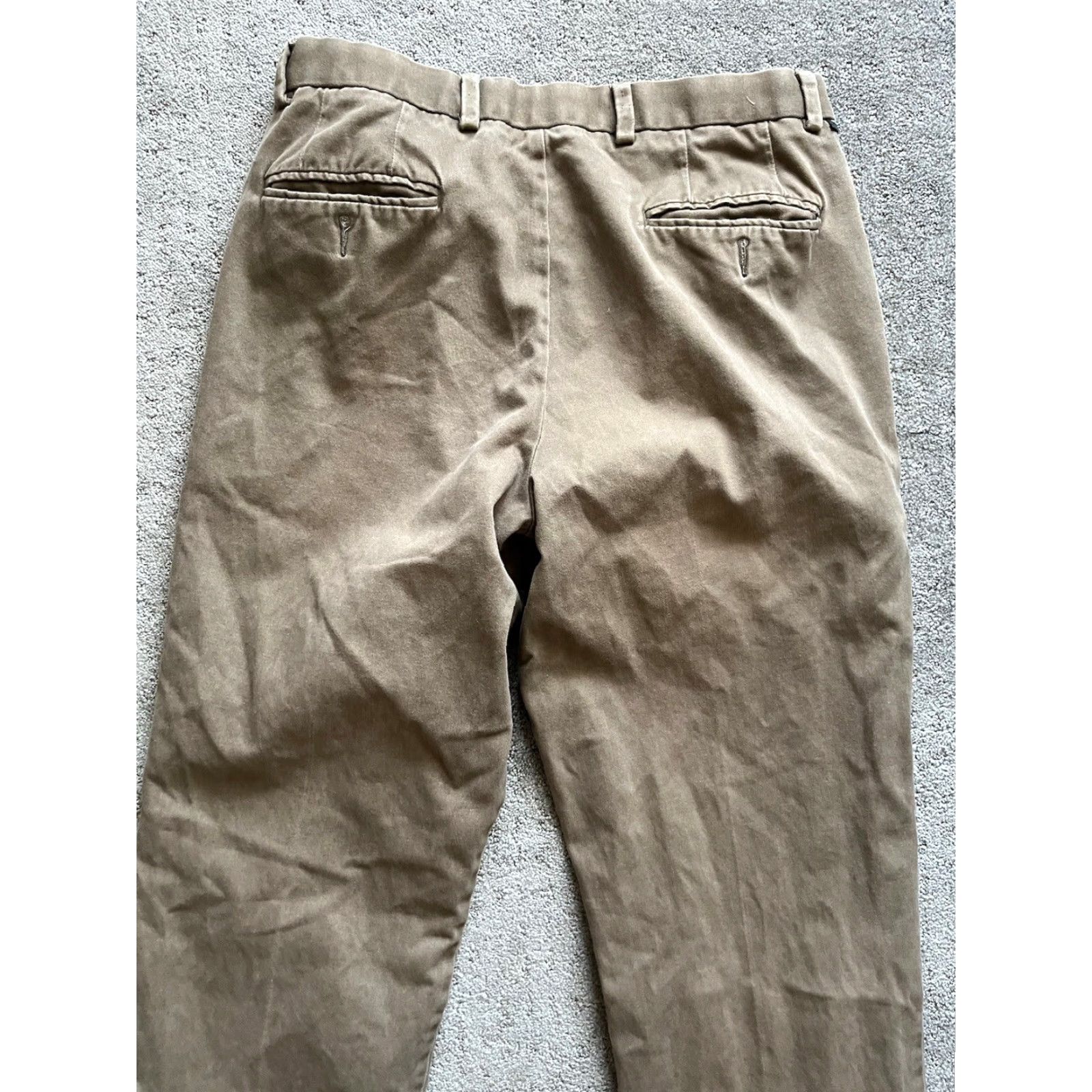 Dockers Dockers Brown Classic Fit Men Pants 34x30 Flat Front Straight Leg Dockers Signature Khaki Dress Pants 34in Inseam Mens Size US 34 / EU 50 - 4 Thumbnail
