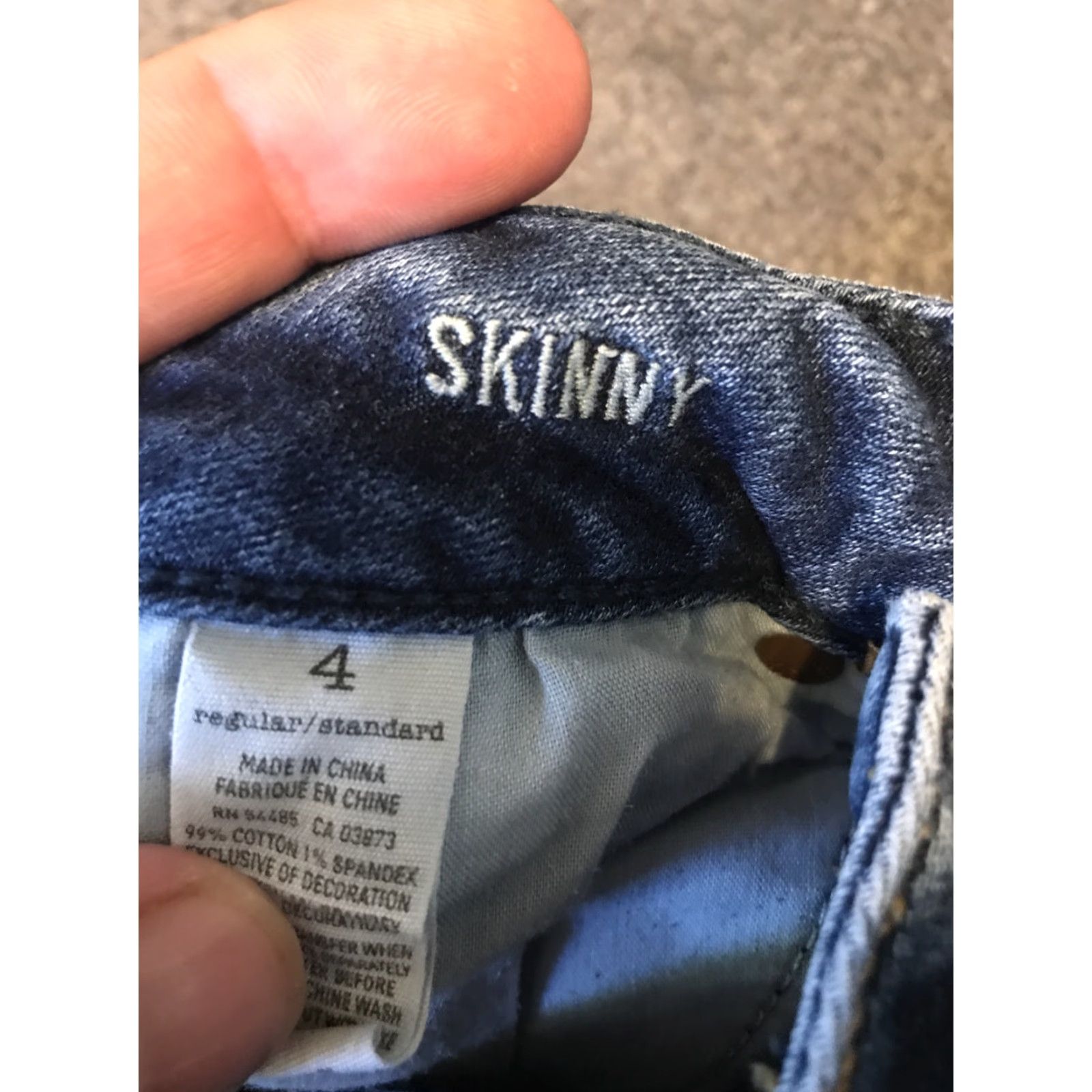 American Eagle Outfitters VINTAGE? No. American Eagle Skinny Jeans Women Size 4 Dark Wash Super Stretch Jeans Blue 4 Dark Wash Women Skinny Jeans Size 27" / US 4 / IT 40 - 3 Thumbnail