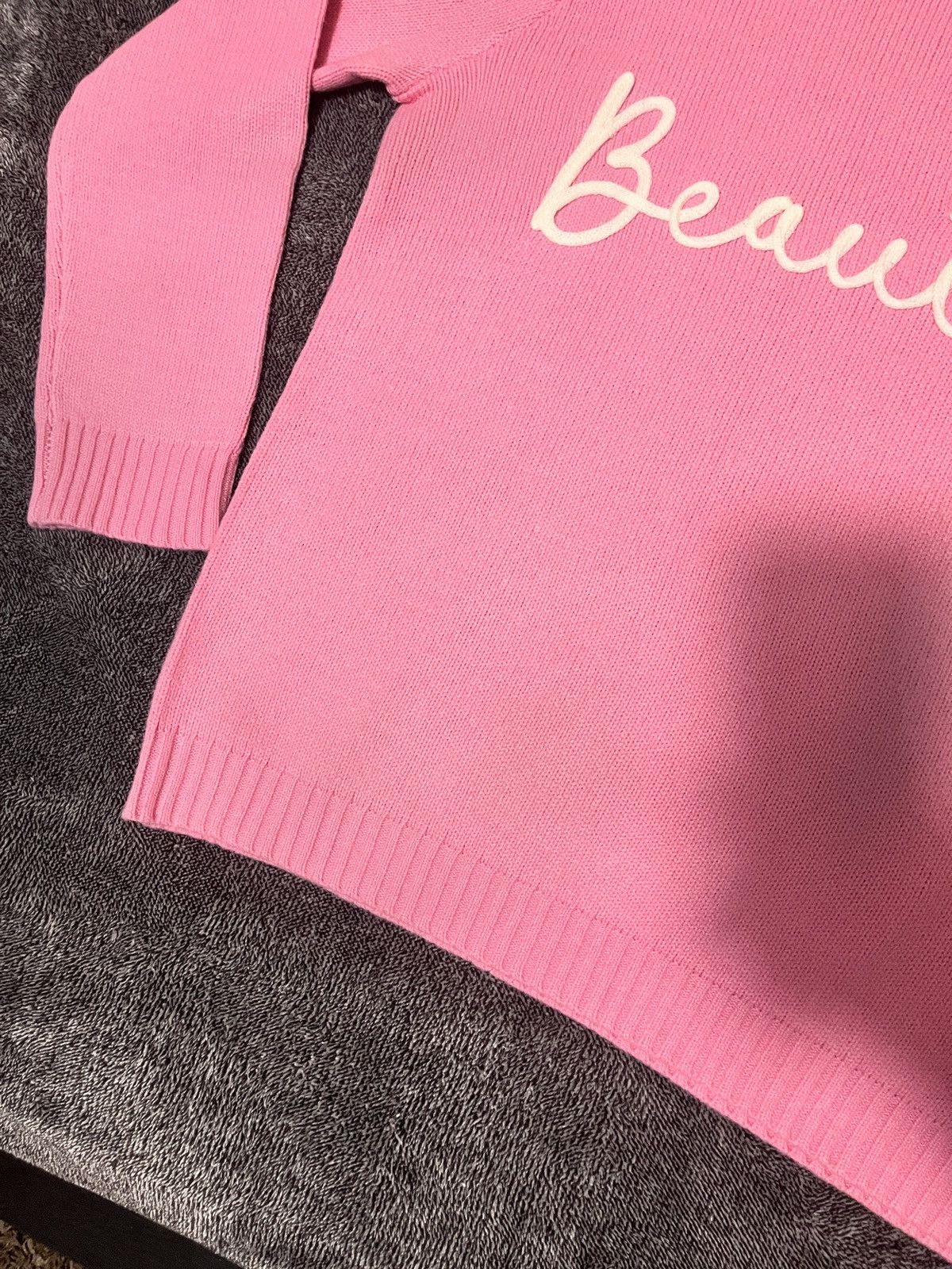 Other NEW Pink ‘Beautiful’ Embroidered Sweater- Size Medium Size M / US 6-8 / IT 42-44 - 3 Thumbnail
