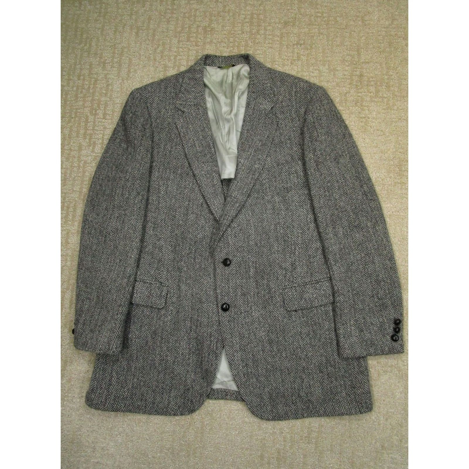 Harris Tweed VINTAGE Harris Tweed Blazer Men 42 Gray Herringbone Wool Sport Coat Jacket Size 42R - 2 Thumbnail