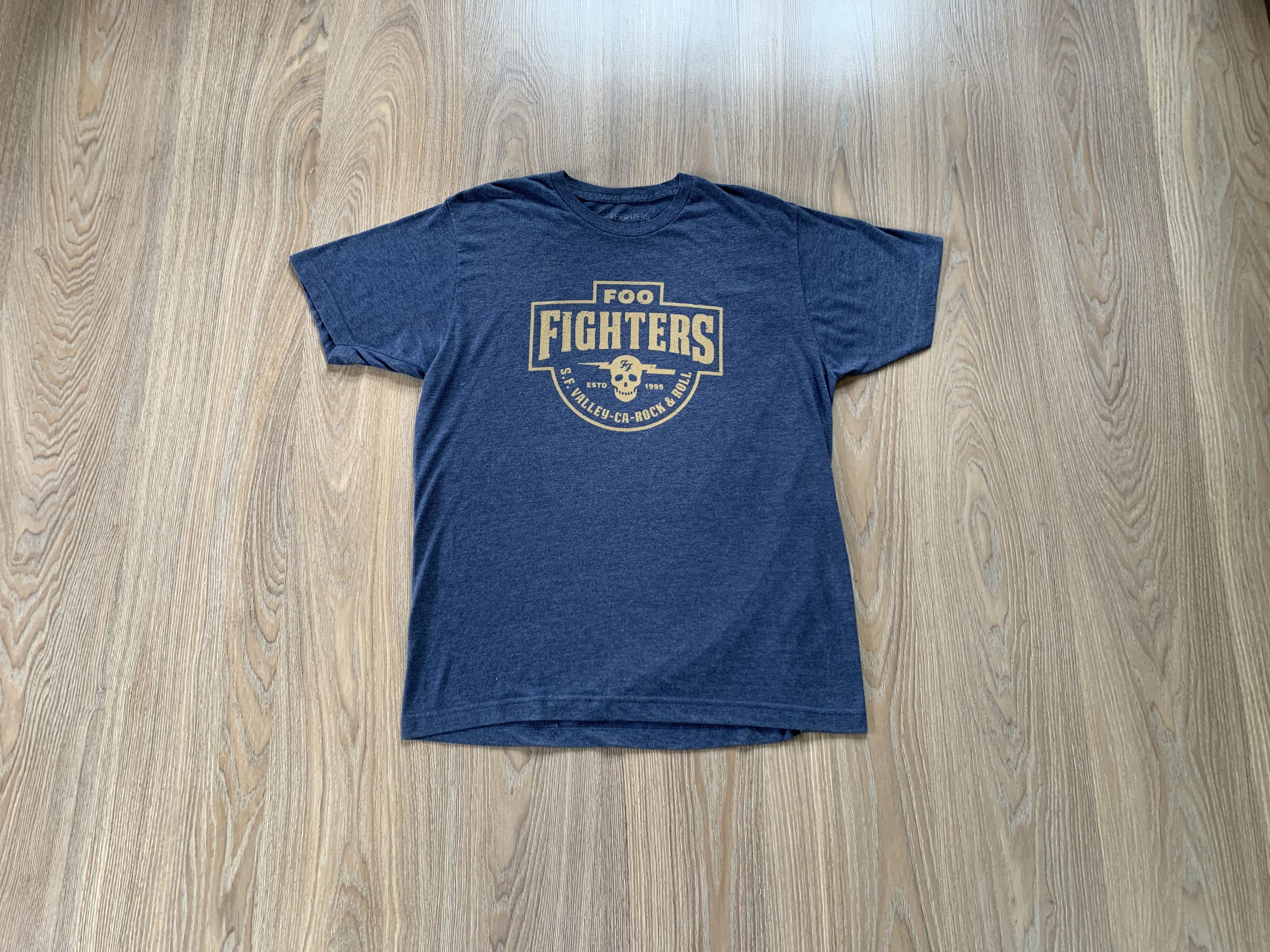 Band Tees × Vintage Vintage Foo Fighters Cotton T Shirt Size US L / EU 52-54 / 3 - 1 Thumbnail