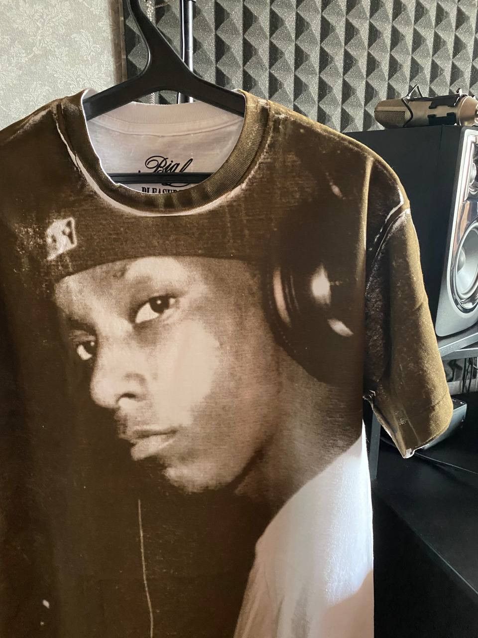 Pleasures Pleasures x Big L Studio Tee Size US L / EU 52-54 / 3 - 8 Thumbnail