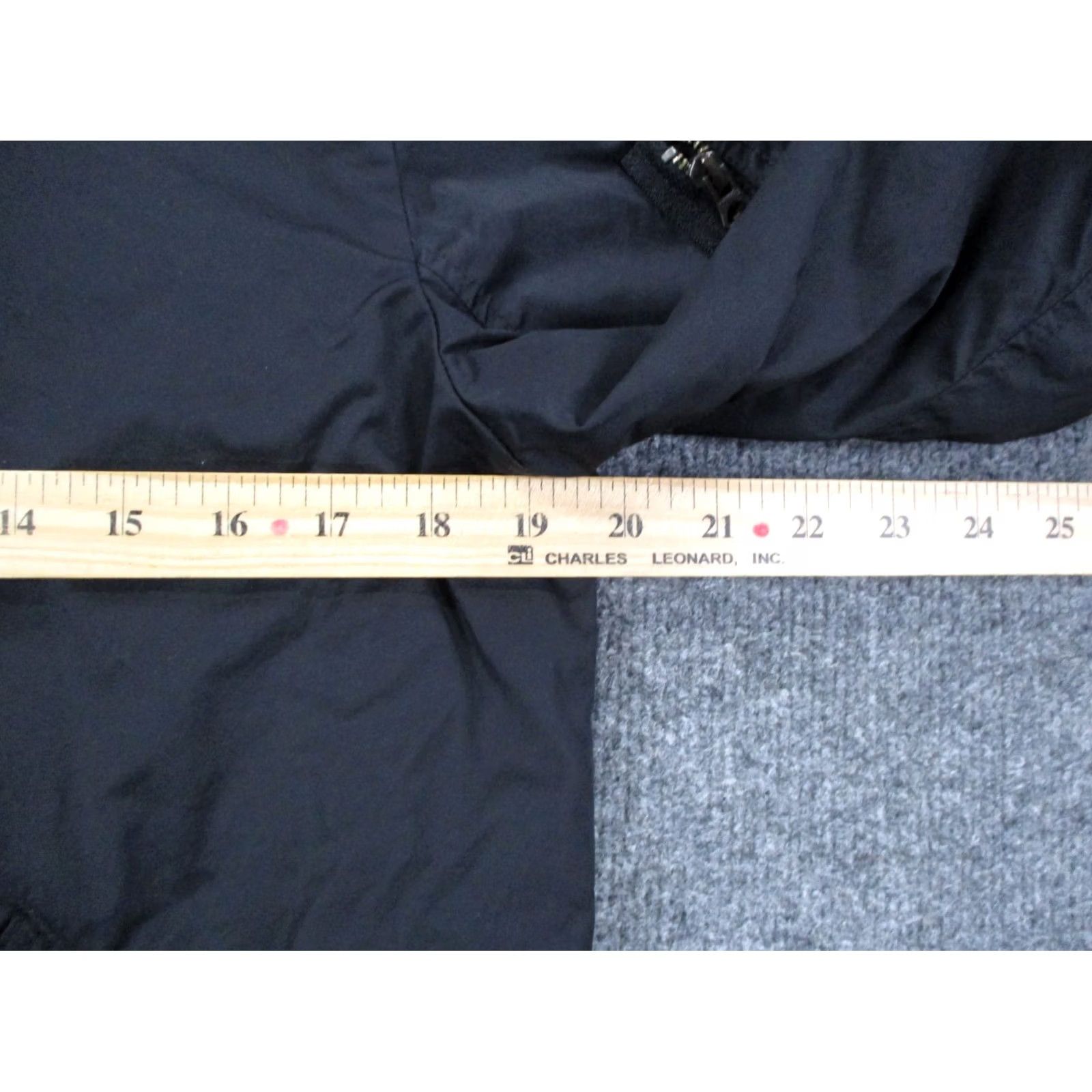 Wallace & Barnes Wallace & Barnes Jacket Mens S Black Lightweight Windbreaker Full Zip Pockets Logo Knit Nylon Lining Polyester XP Size US S / EU 44-46 / 1 - 5 Thumbnail