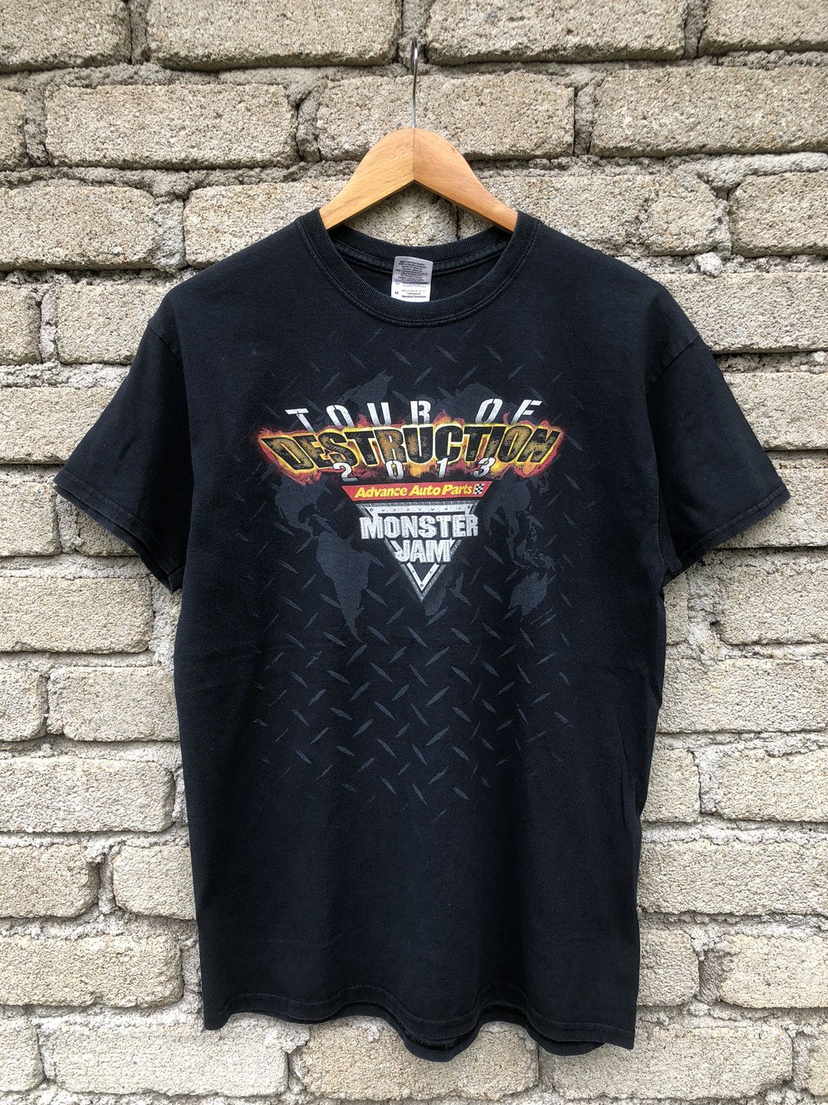 NASCAR × Vintage Vintage Y2K Tour Of Distruction Monster Jam Tshirt Size US M / EU 48-50 / 2 - 13 Thumbnail