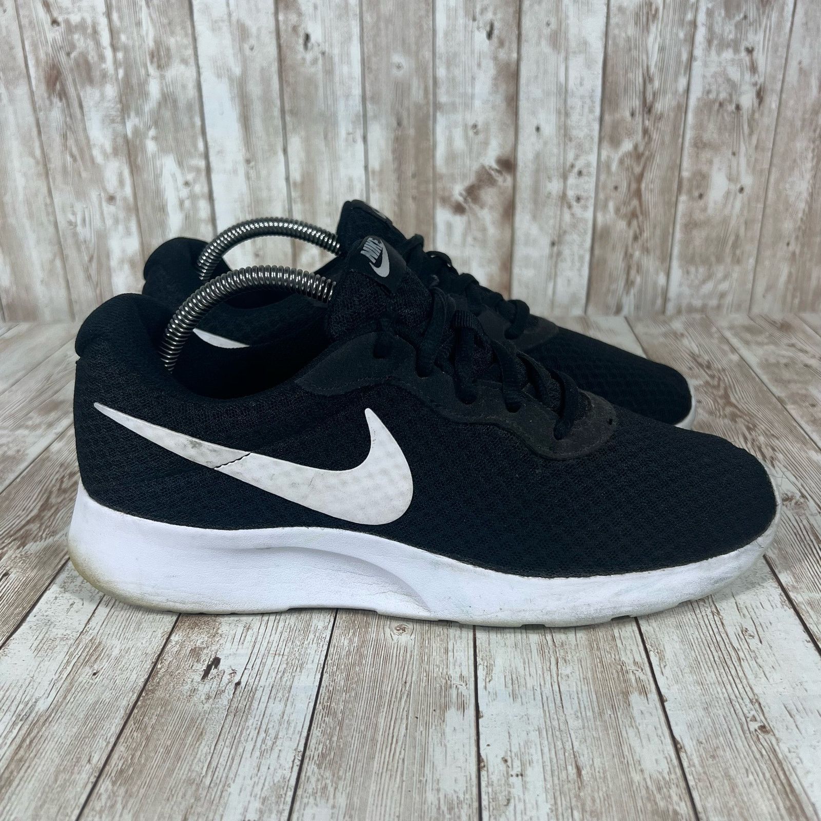 Nike Nike Tanjun white black Womens 10 Size US 10 / IT 40 - 1 Thumbnail