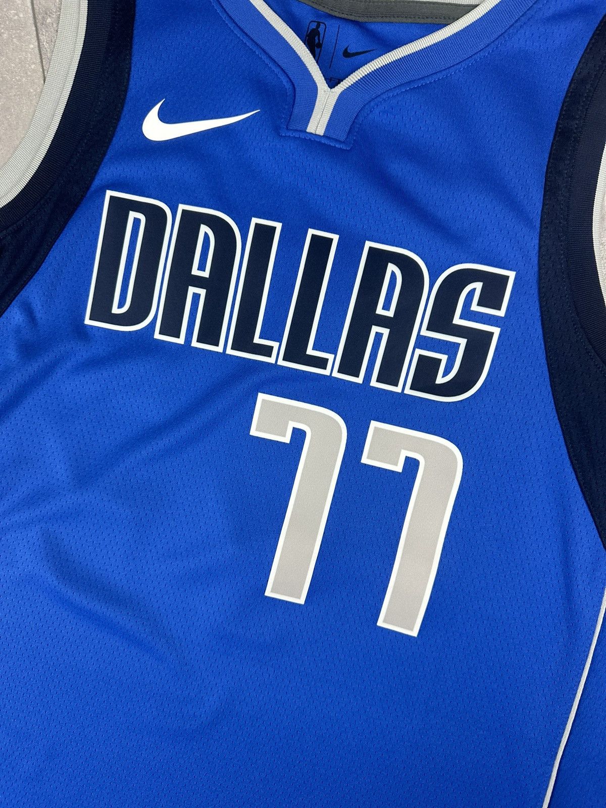 Nike Nike Dallas Mavericks Luca Doncic 77 NBA Jersey Size US M / EU 48-50 / 2 - 5 Thumbnail