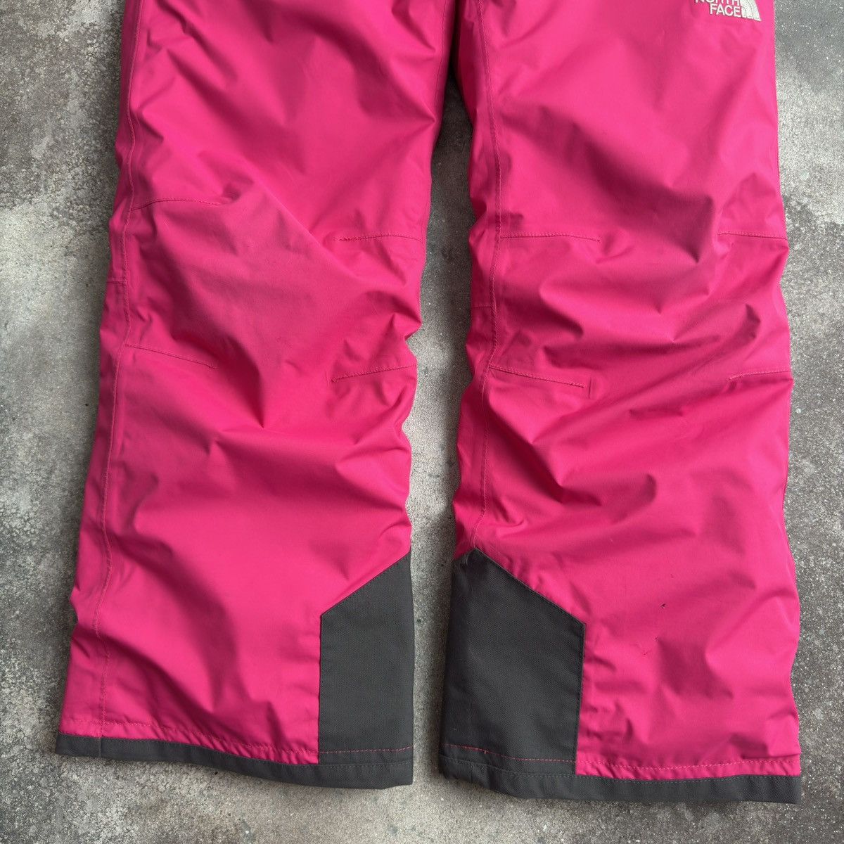 The North Face × Vintage TNF The North Face Vintage Ski Winter Pants Size 27" / US 4 / IT 40 - 6 Thumbnail