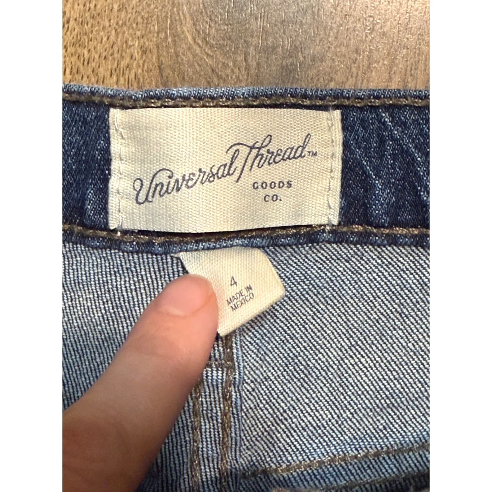 Vintage Universal Thread Jeans Women's 4 Blue Denim Regular Straight 5-Pocket Vintage? No Vintage 4 Womens Jeans Size 27" / US 4 / IT 40 - 5 Thumbnail