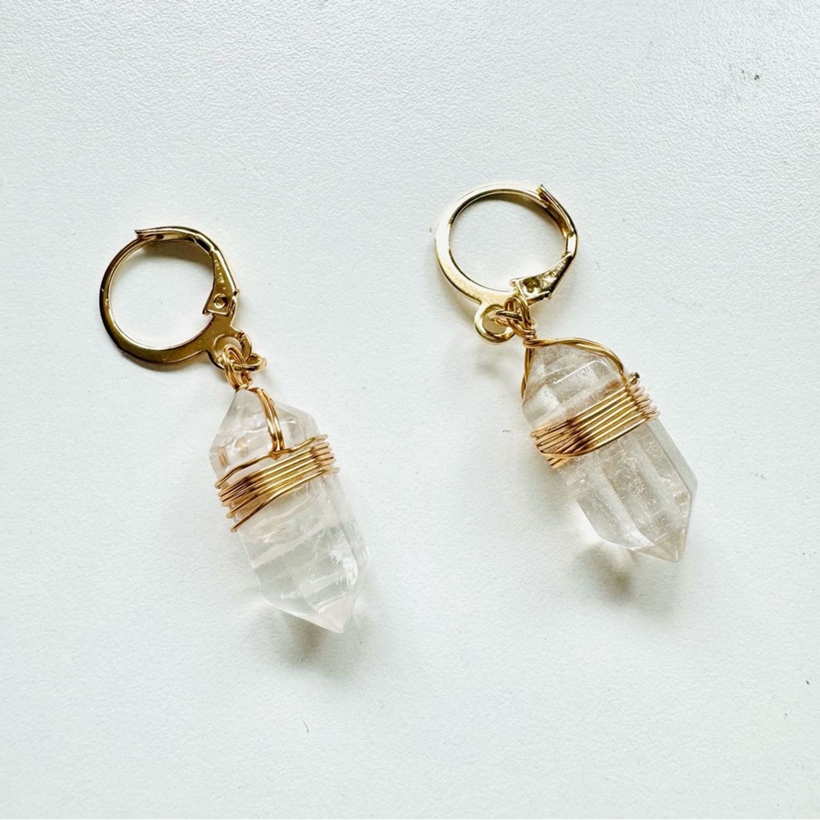 Nordstrom Clear Quartz Gold Gemstone Crystal Earrings Hoops Jewelry Size ONE SIZE - 7 Thumbnail