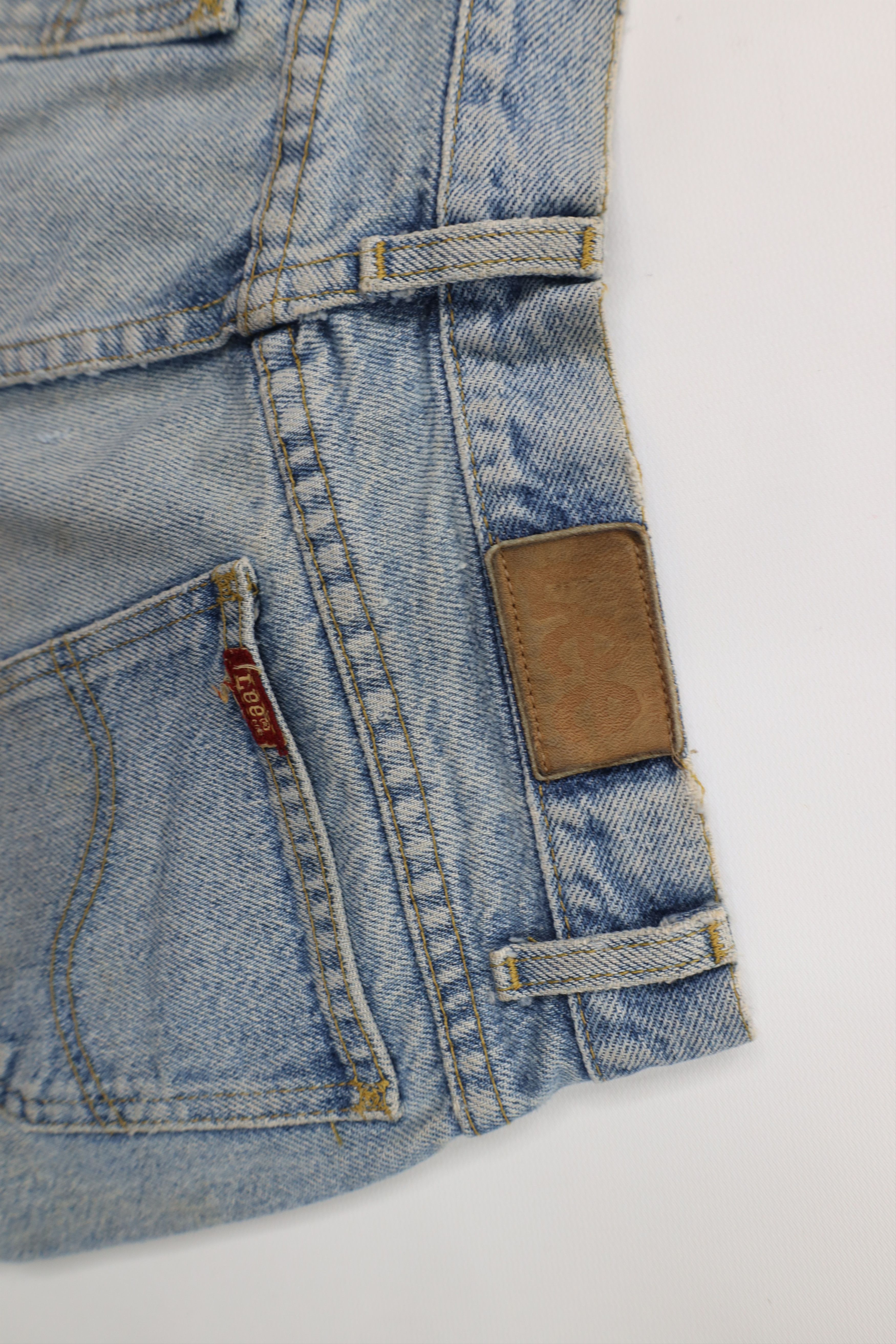 Lee Vintage 90s Lee Relaxed Fit Tapered Leg Denim Jeans USA Blue Size 36" / US 14 / IT 50 - 16 Thumbnail