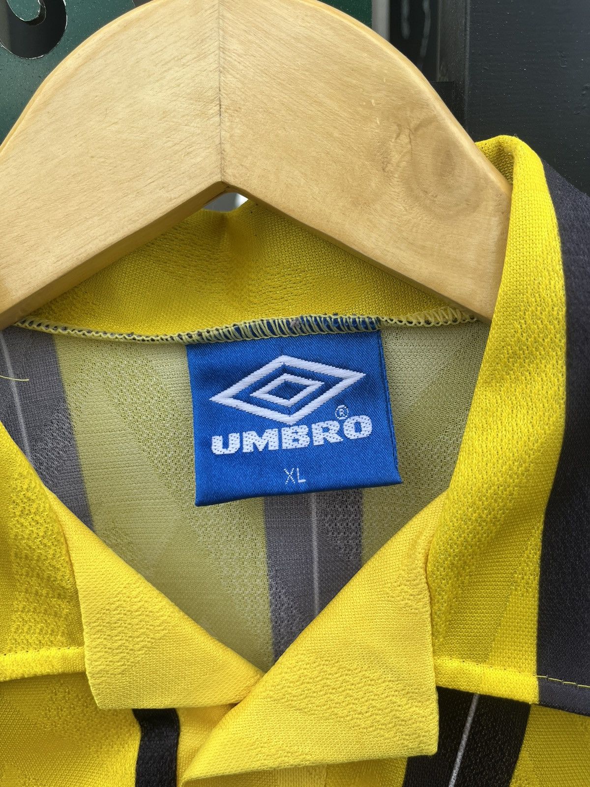 Vintage Vintage Sheffield Wednesday 1992/93 Away Shirt Size US XL / EU 56 / 4 - 3 Thumbnail